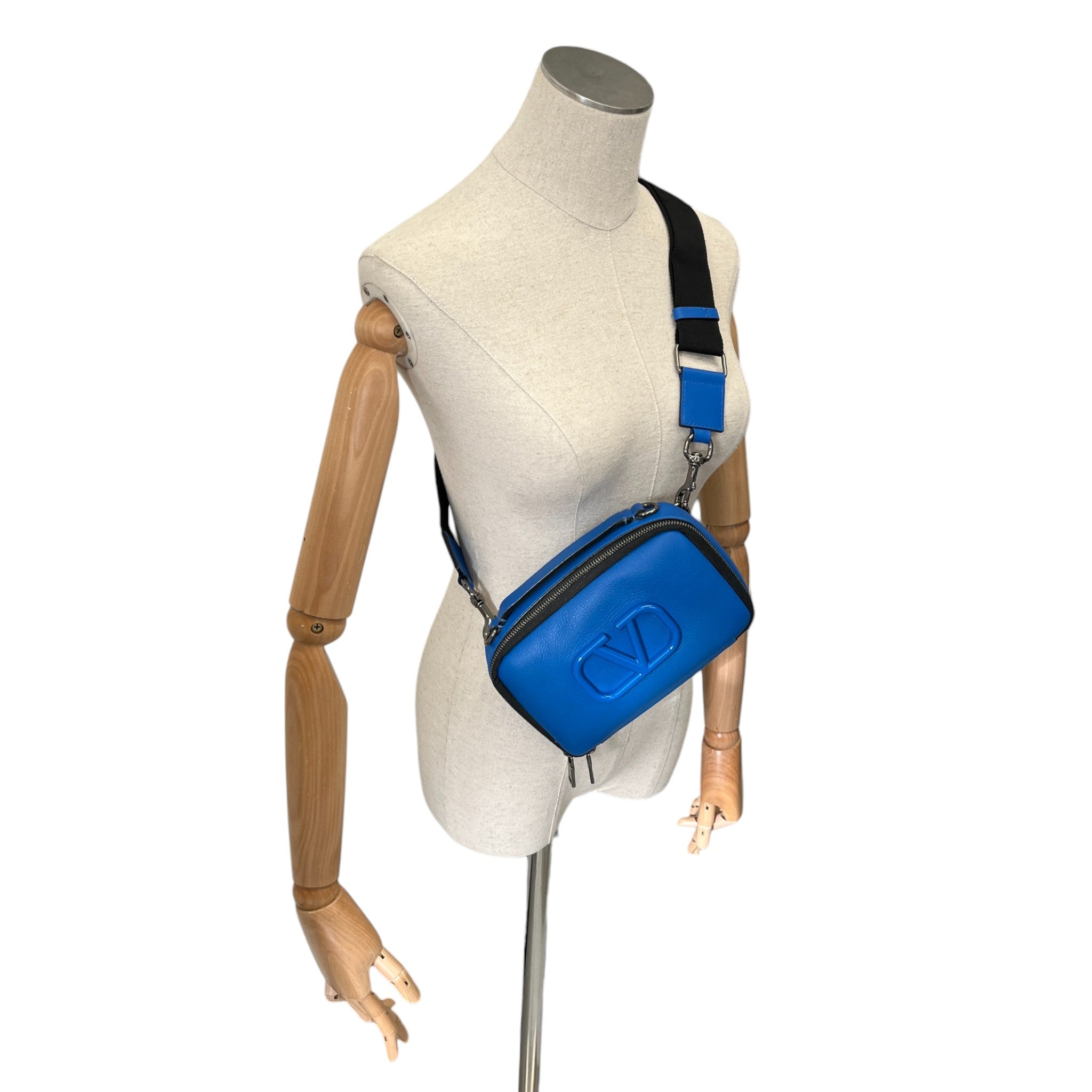 Women's Vlogo Signature Messenger Bag Blue