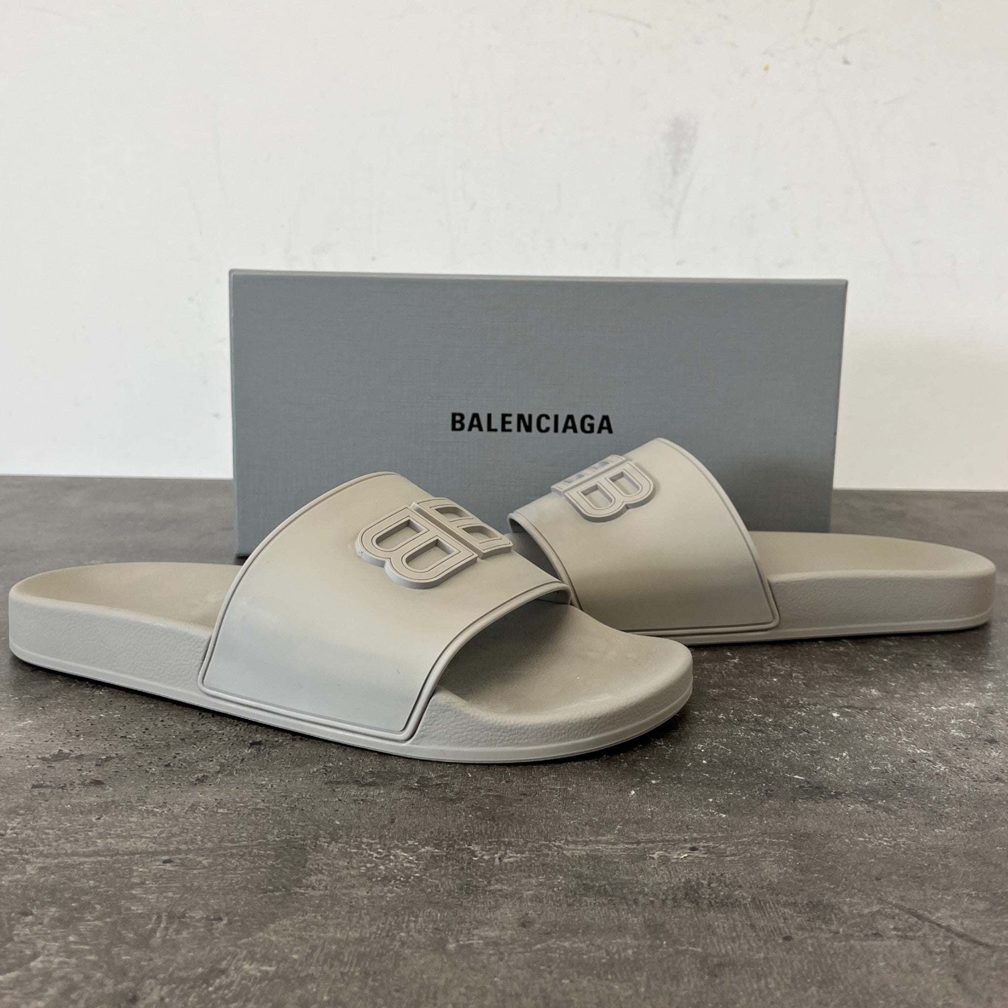 Women's Bb Mode Logo Slides Grey Size EU 42 / UK 9