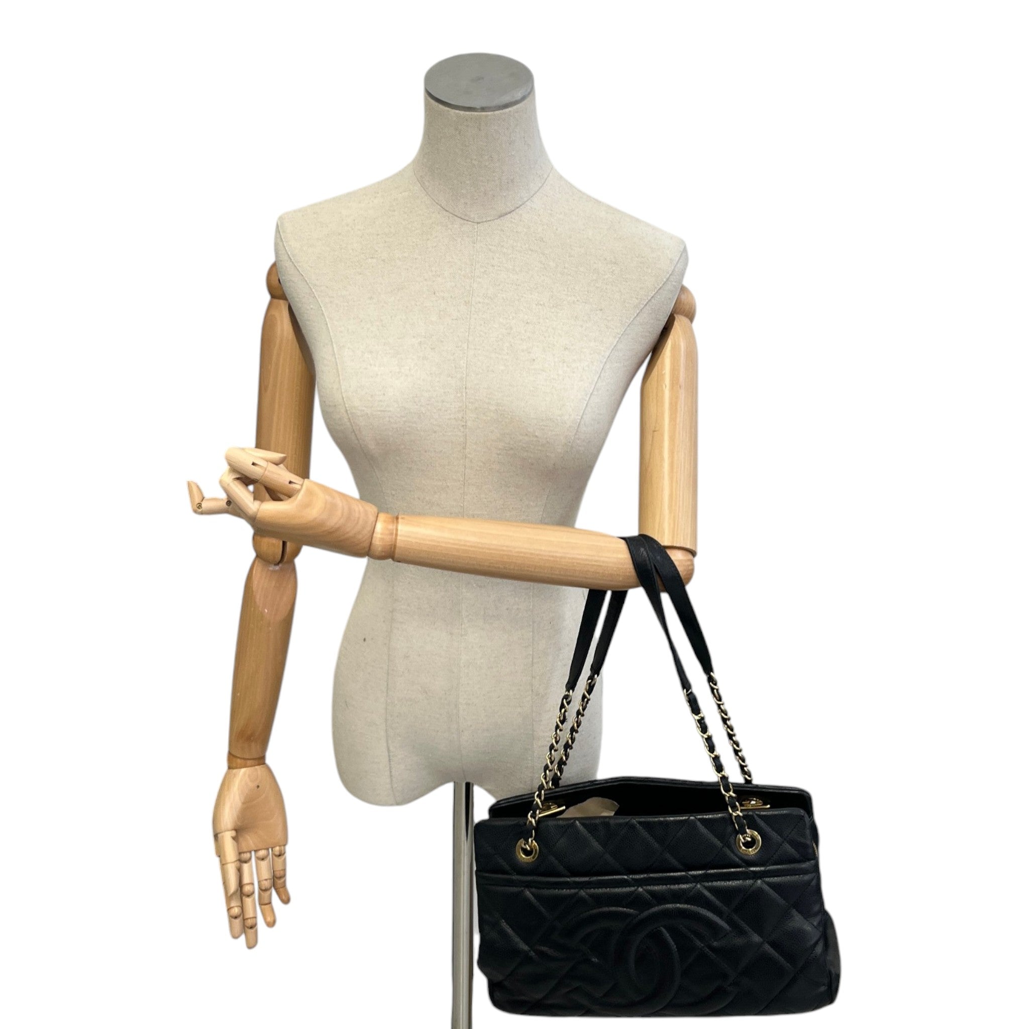 Women's Timeless Cc Chain Caviar Bag Black