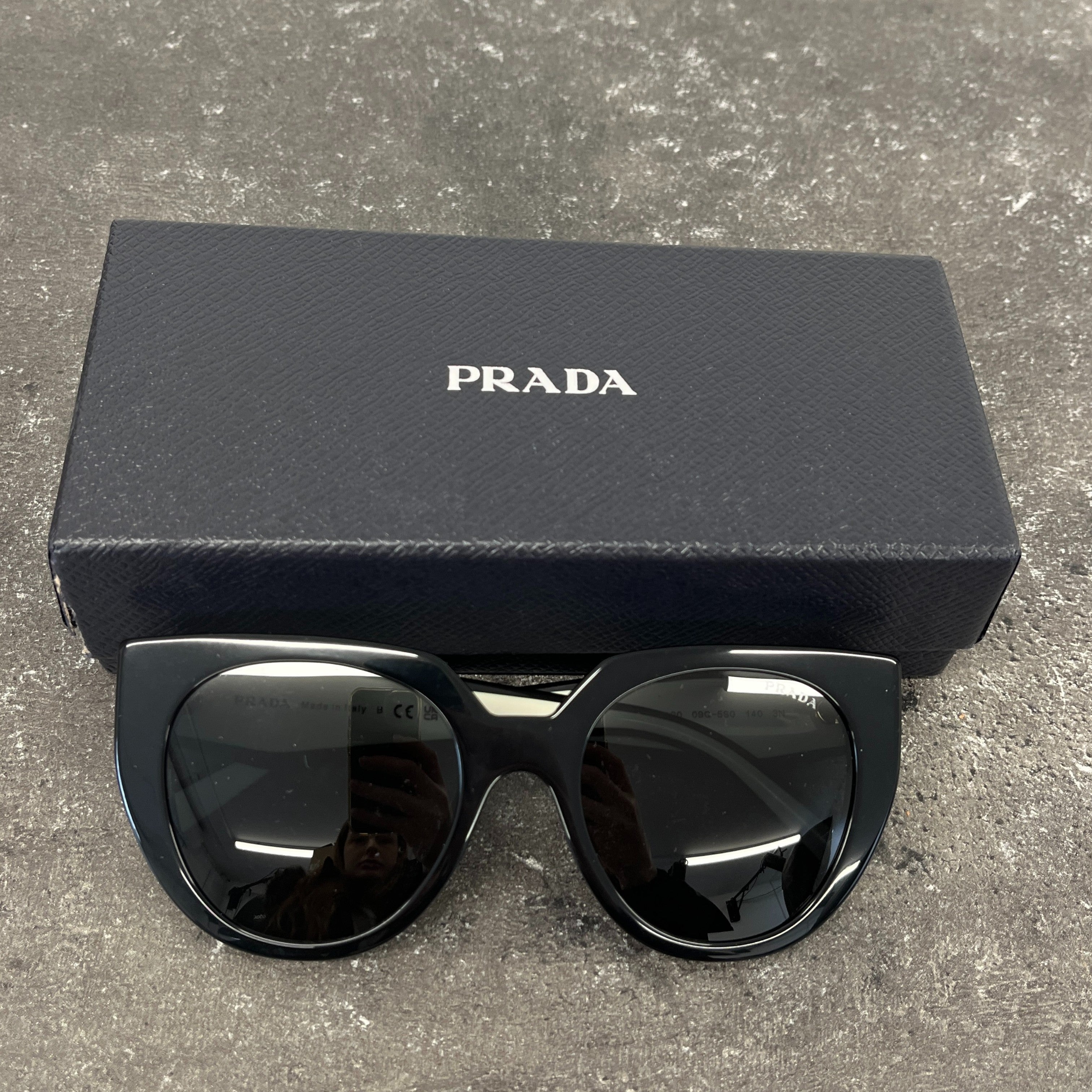 Women's Pr 14Ws Sunglasses Black