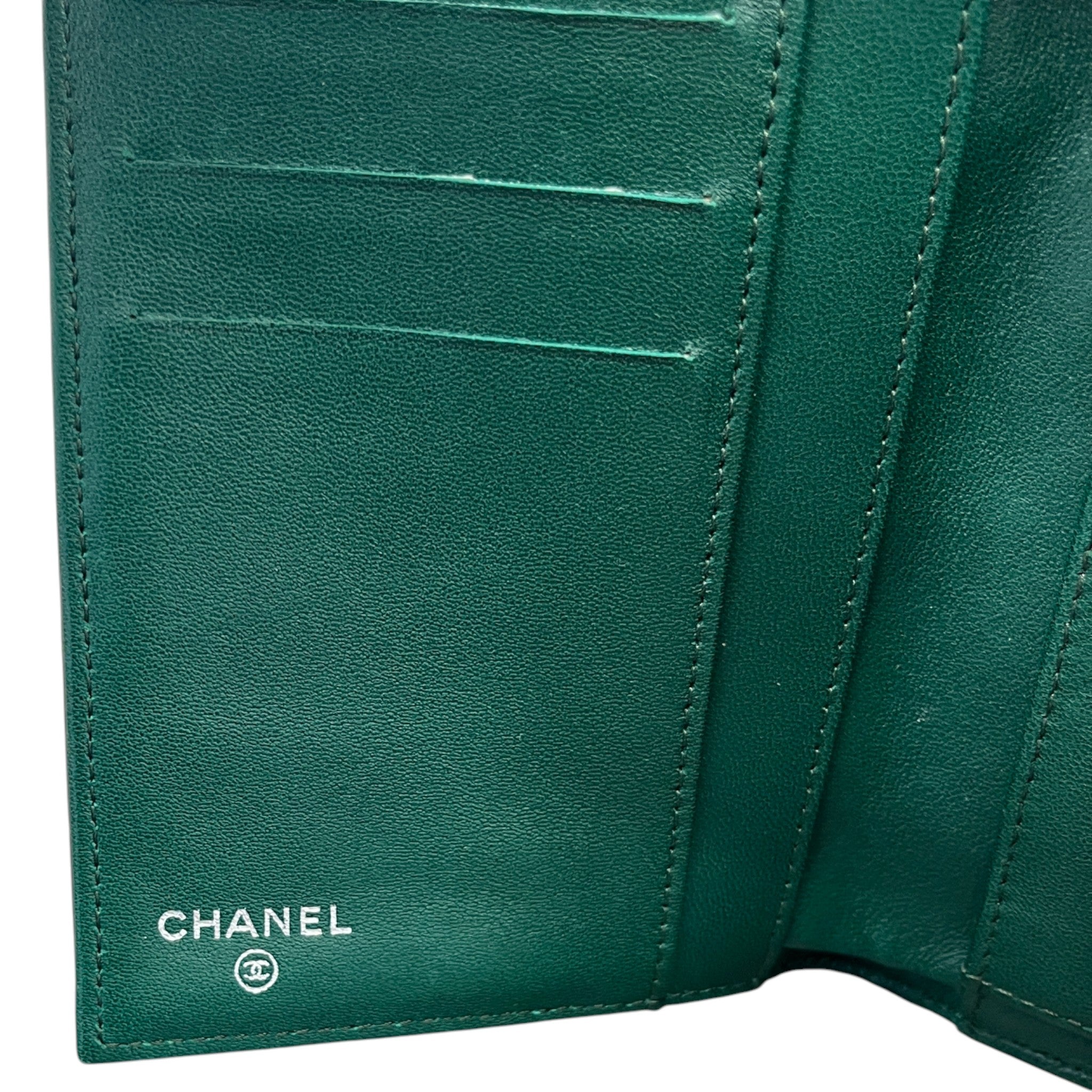 Women's Quilted Classic Flap Emerald Purse Green