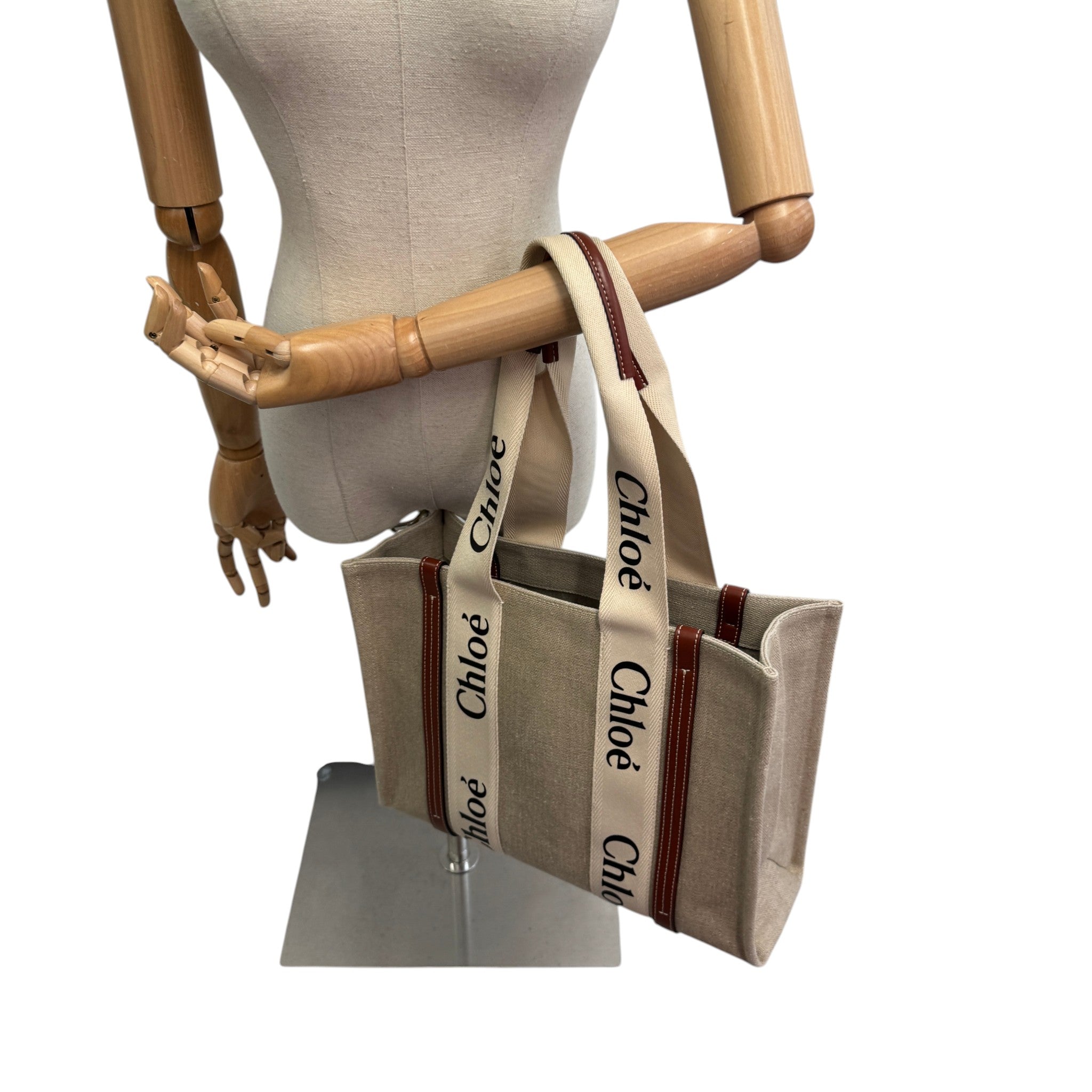 Women's Woody Medium Tote Handbag Beige