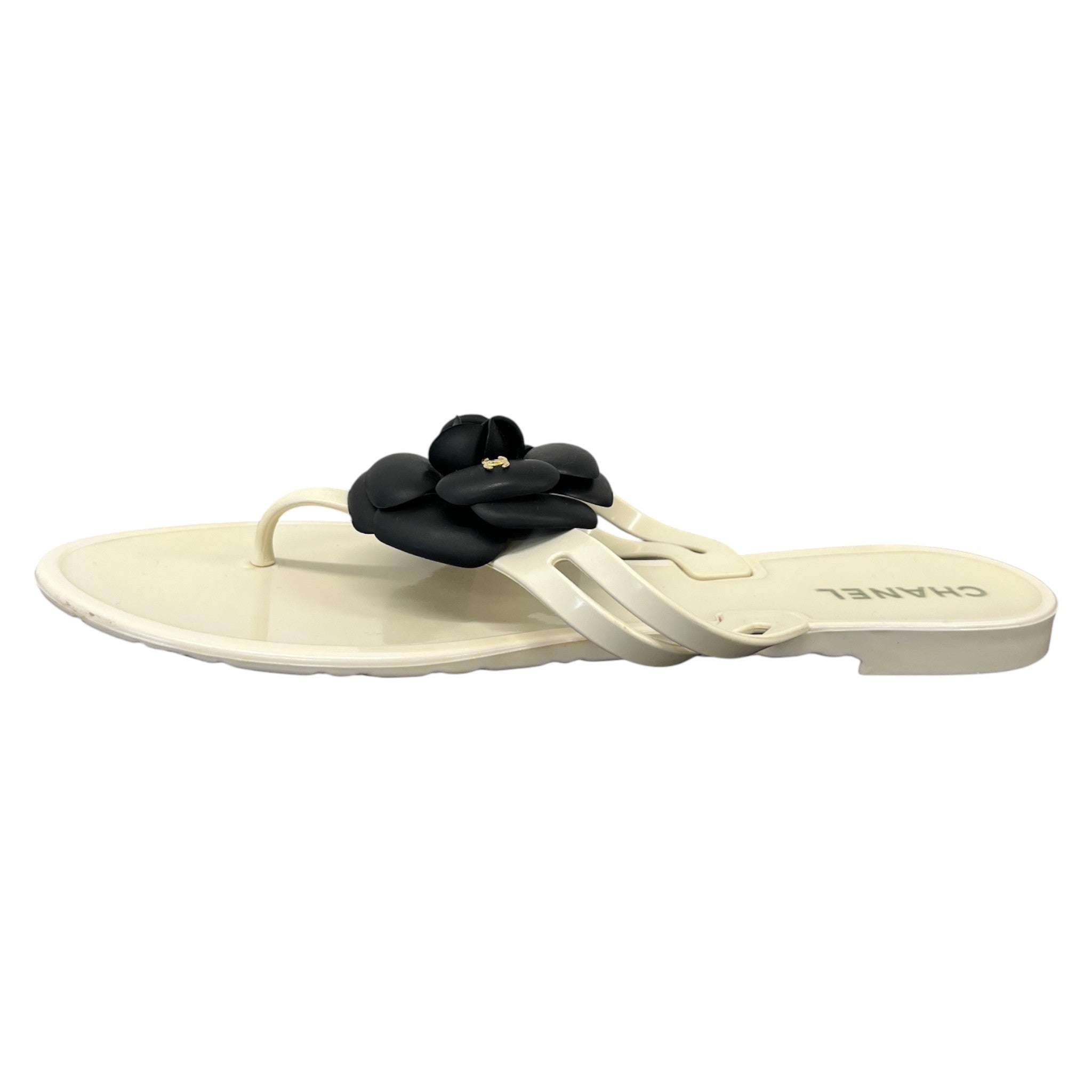 Women's Camellia Thong Sandals Cream Size EU 41 / UK 8