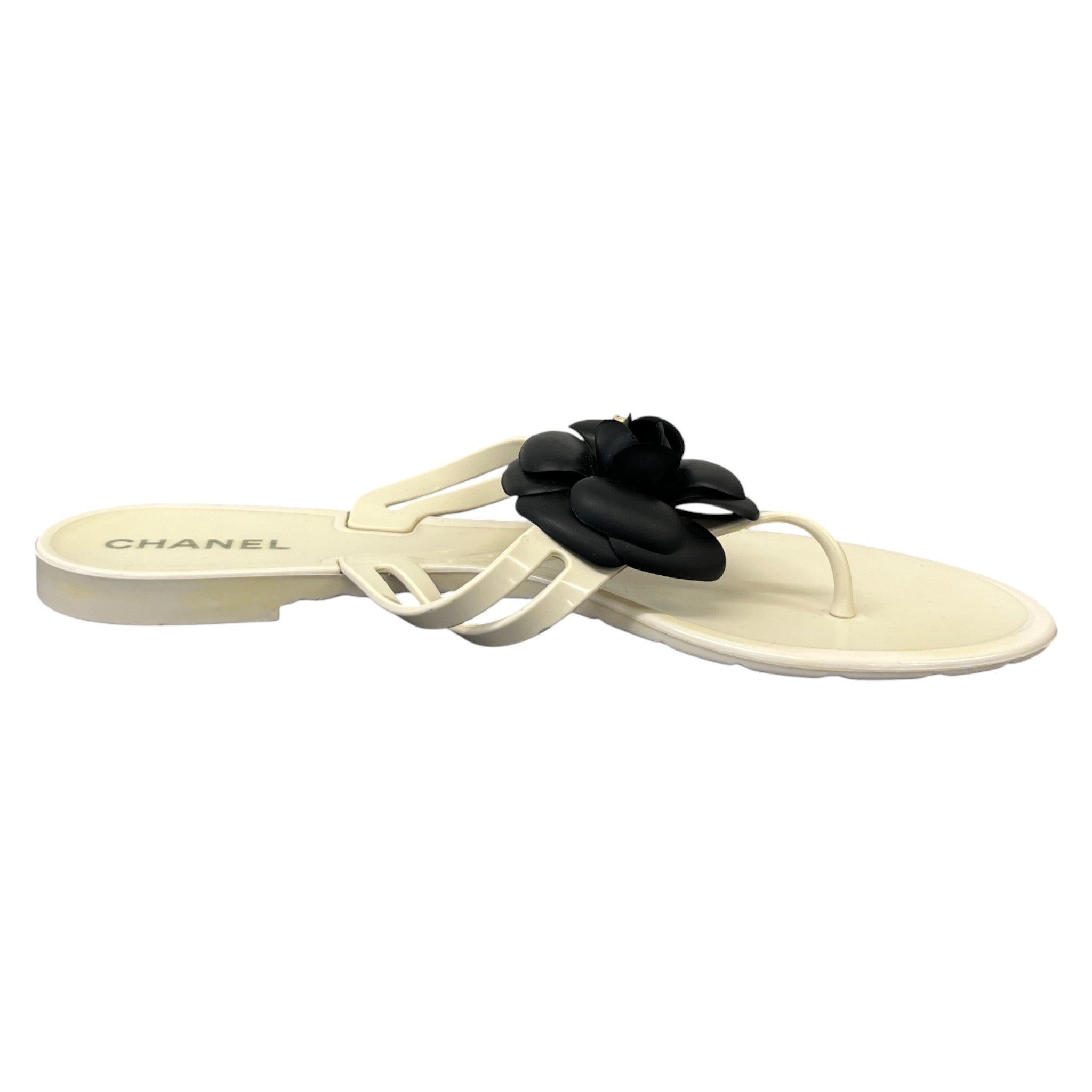 Women's Camellia Thong Sandals Cream Size EU 41 / UK 8