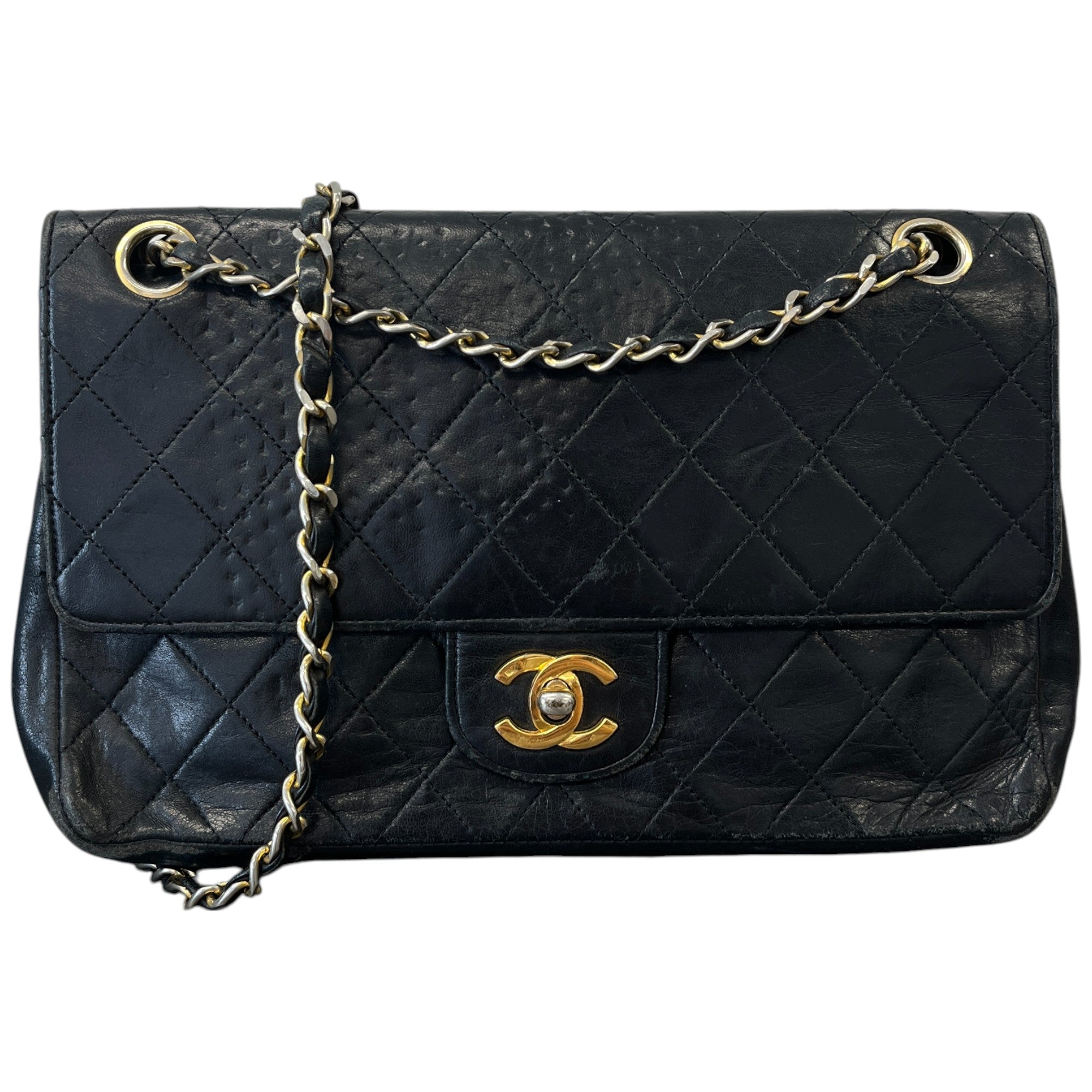 Women's Small Classic Flap Handbag Black