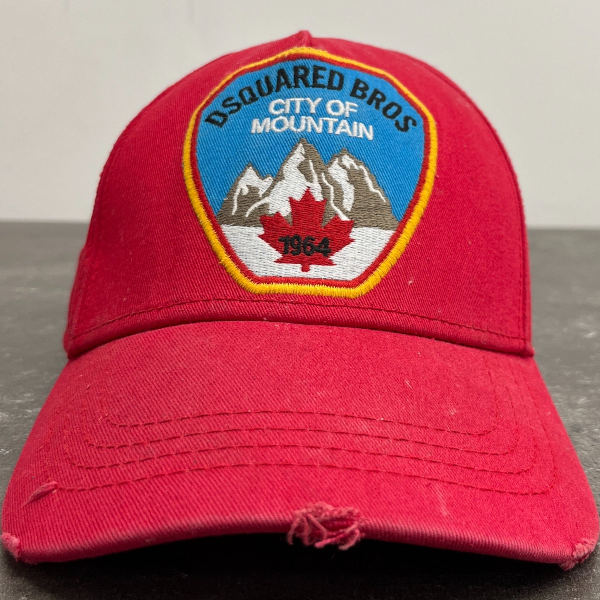 Men's City Of Mountain Hat Red