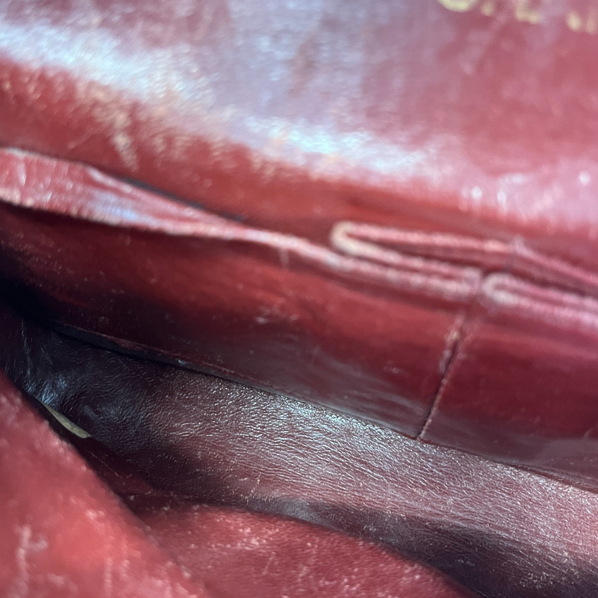 Women's Small Classic Flap Handbag Black