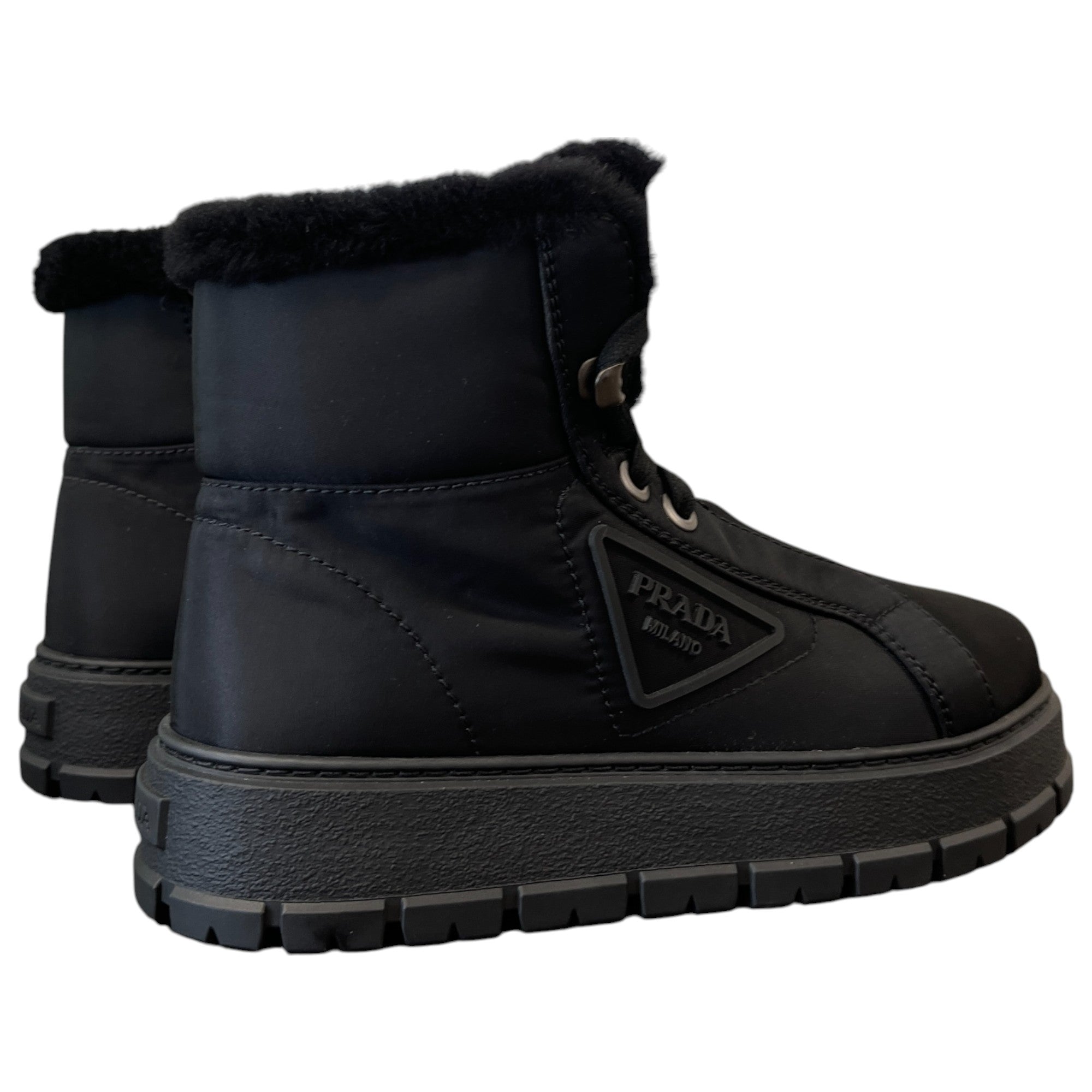 Women's Logo Plaque Shearling Boots Black Size EU 36 / UK 3