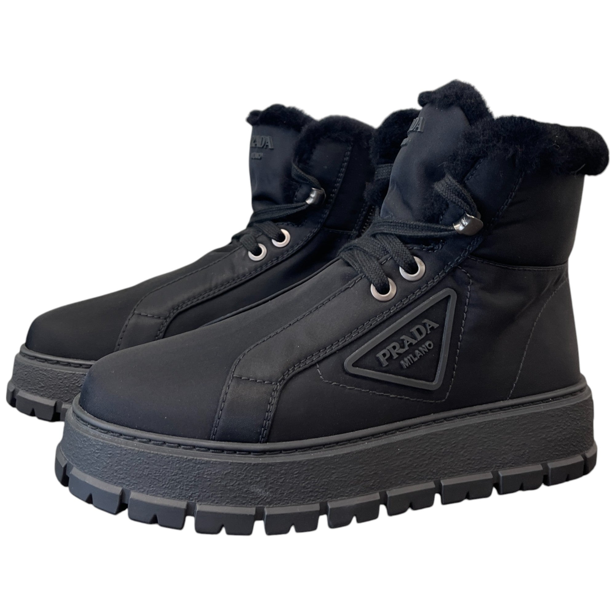 Women's Logo Plaque Shearling Boots Black Size EU 36 / UK 3