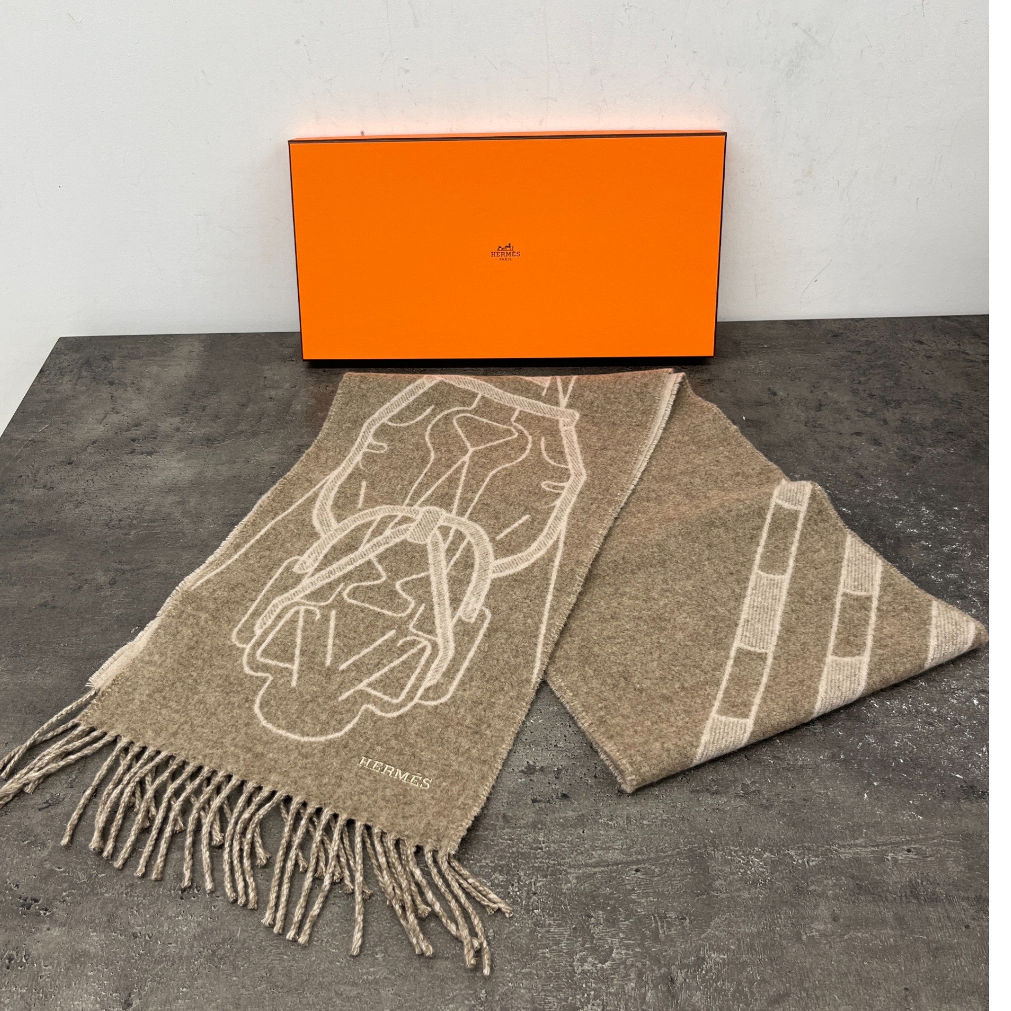 Men's Tete-A-Tete Equestre Scarf Beige