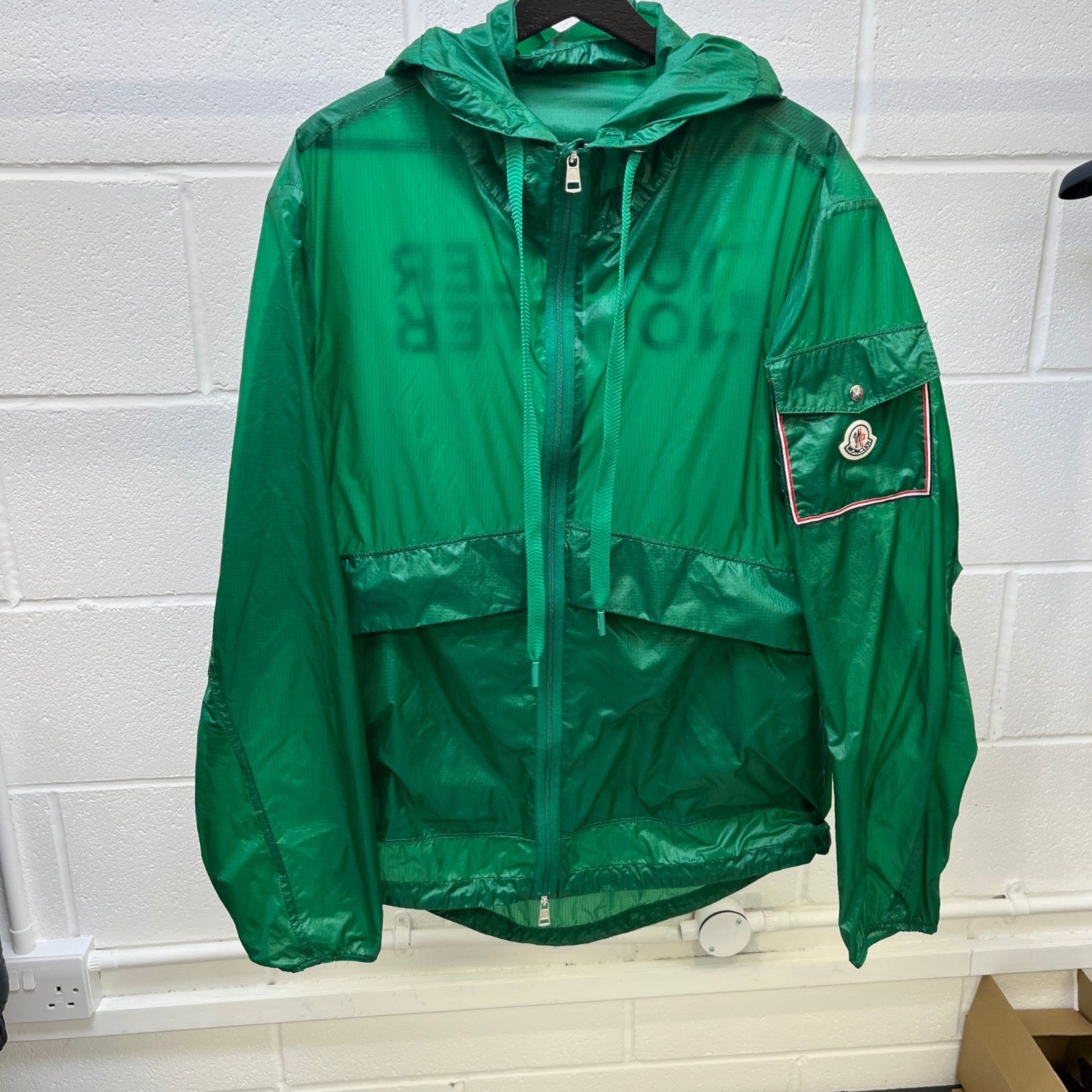 Men's Ebizo Windbreaker Green Size 4 / XL