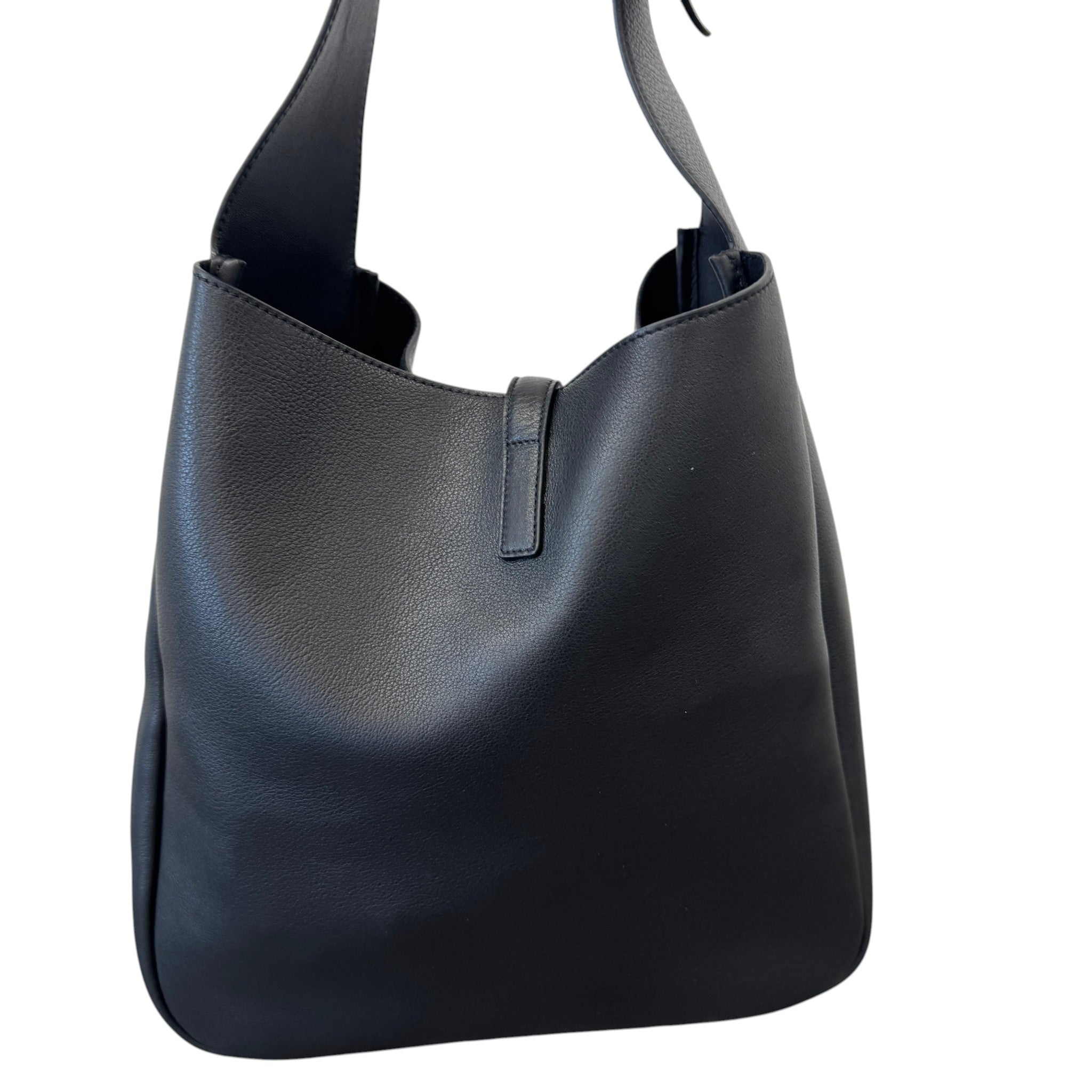 Women's Le 5 À 7 Supple Large Shoulder Bag Black