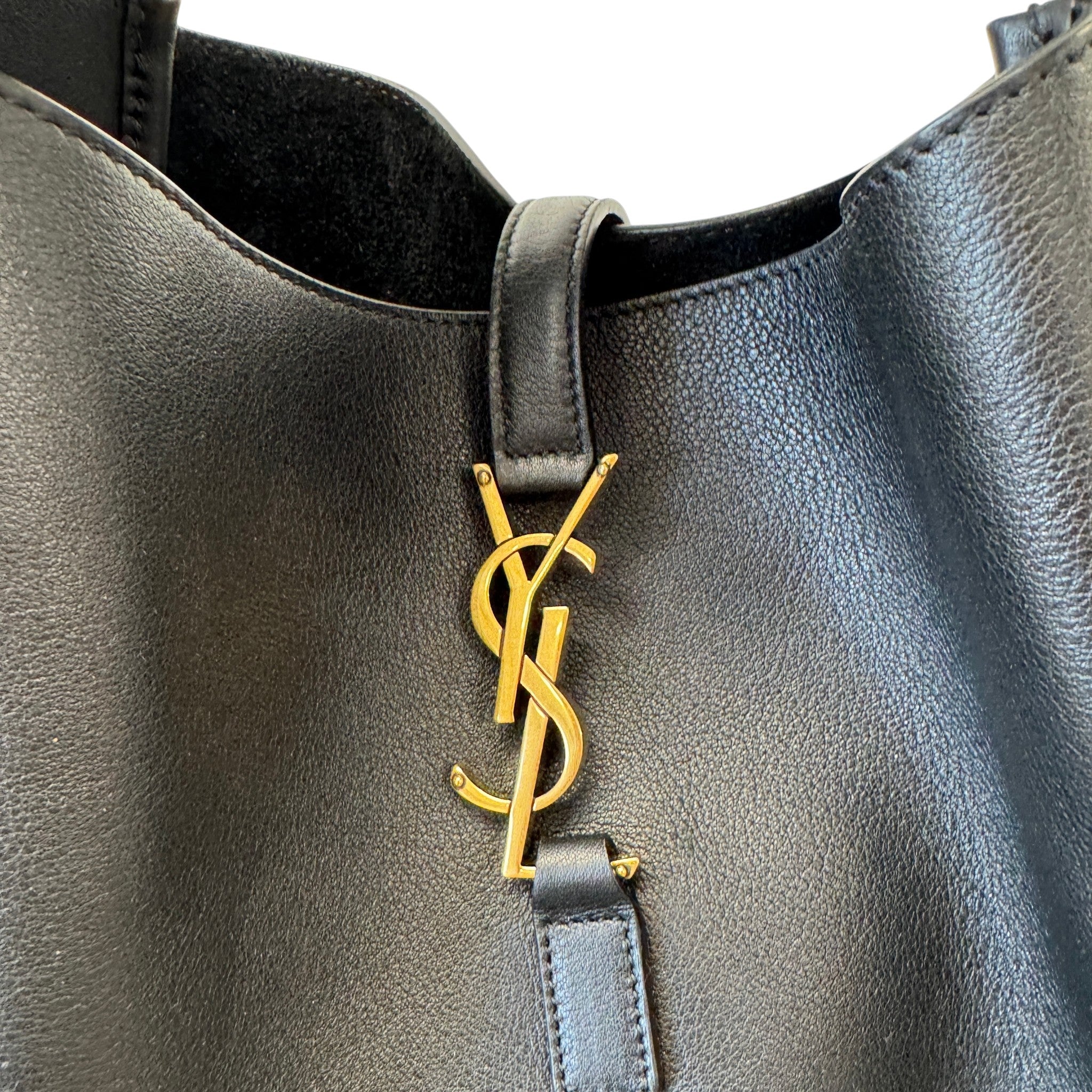 Women's Le 5 À 7 Supple Large Shoulder Bag Black