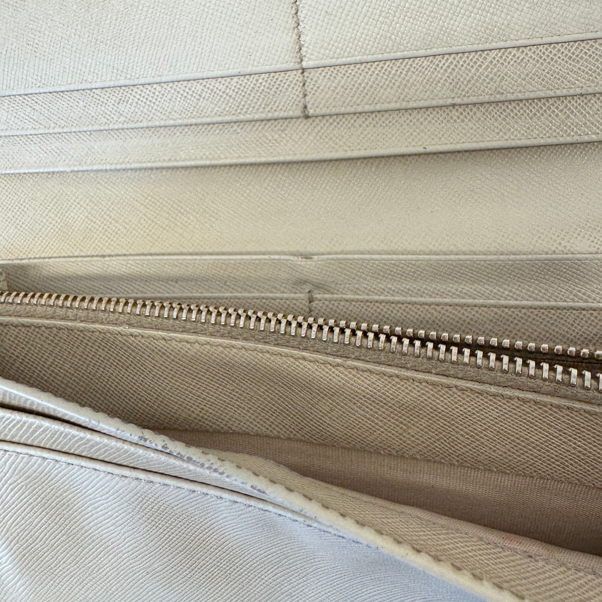 Women's Saffiano Wallet Beige