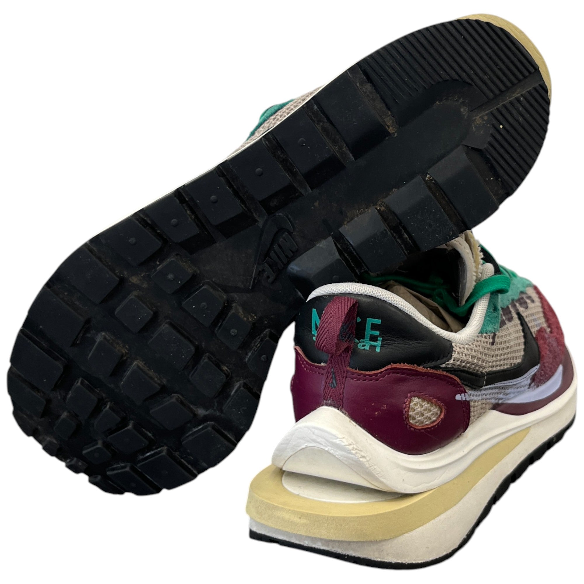 Men's X Sacai Vaporwaffle Low Trainers Burgundy Size EU 43.5 / UK 9.5