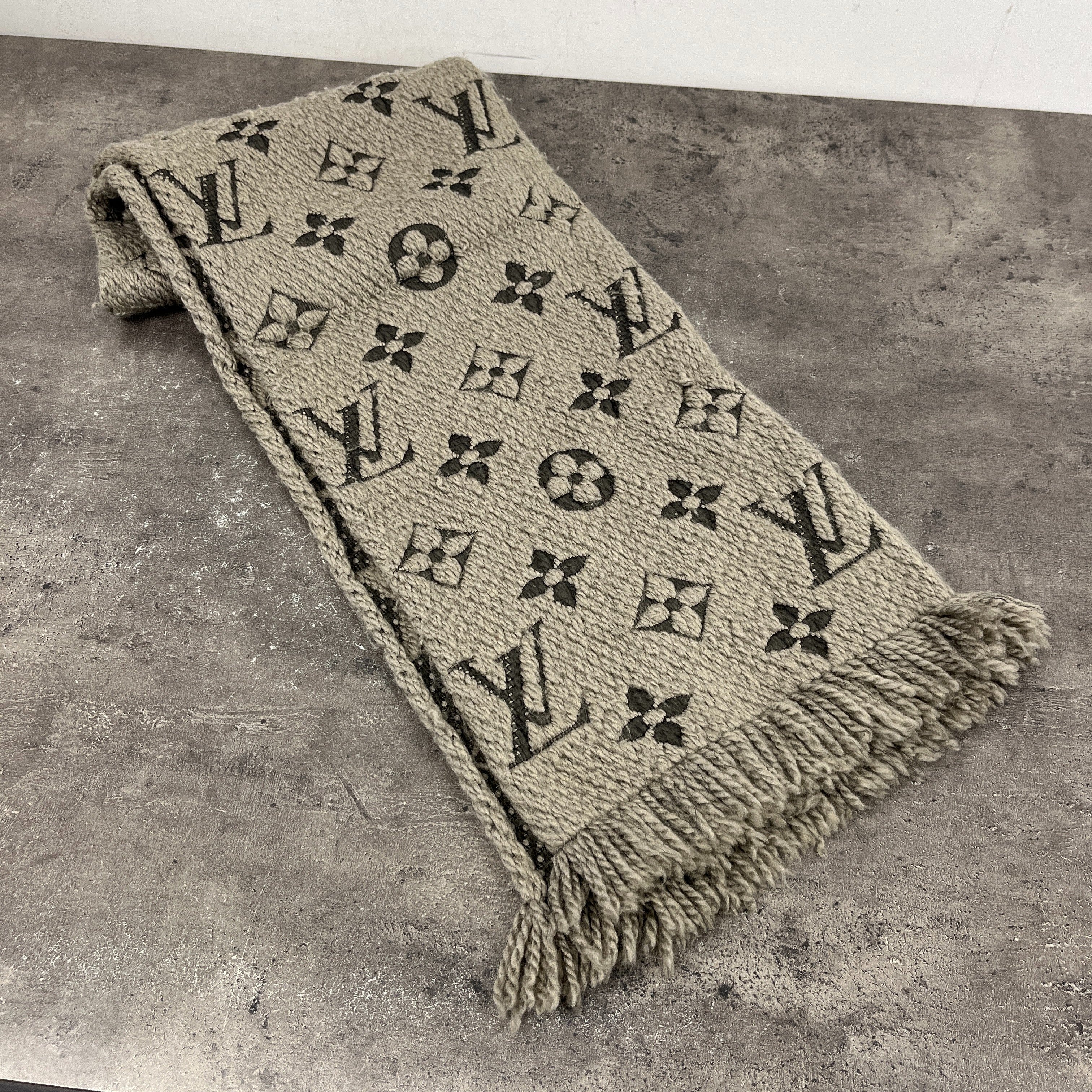 Women's Logomania Scarf Khaki