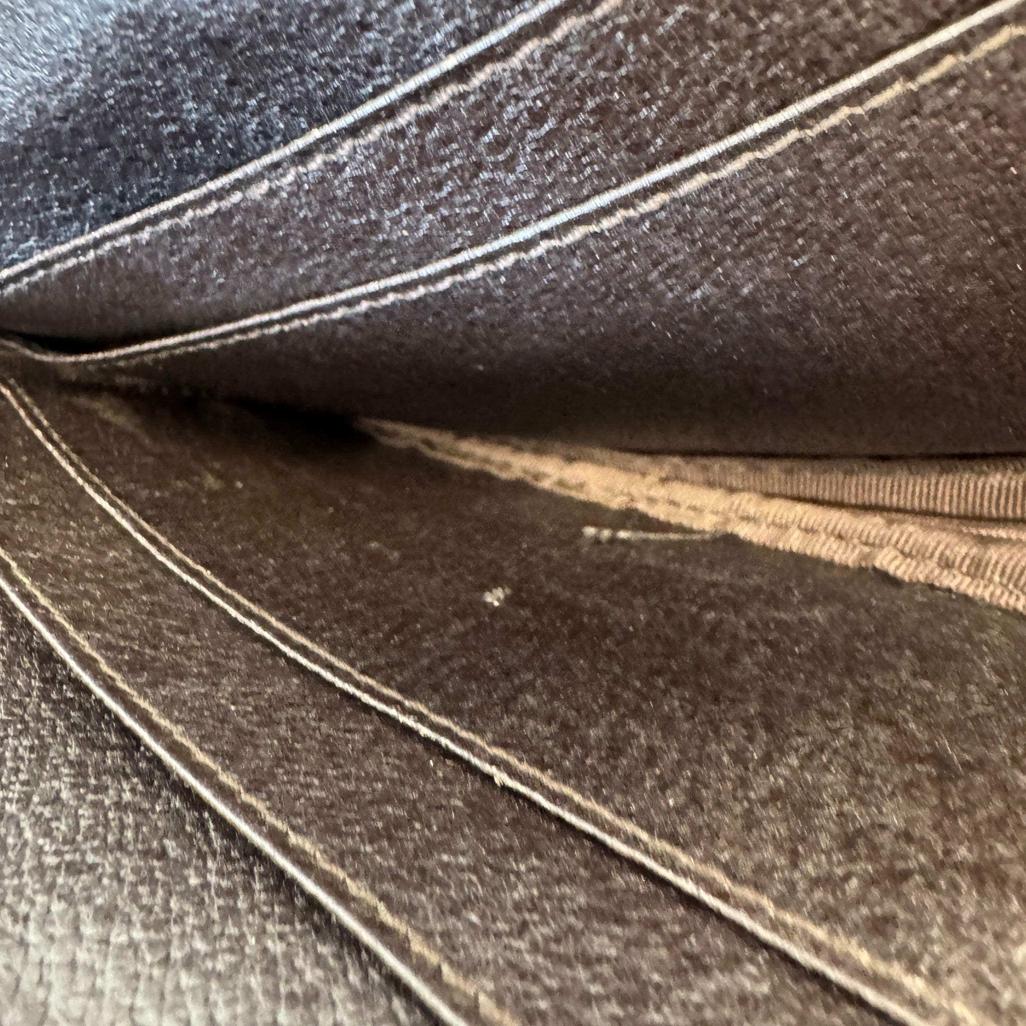 Gg Supreme Messenger Bag Beige