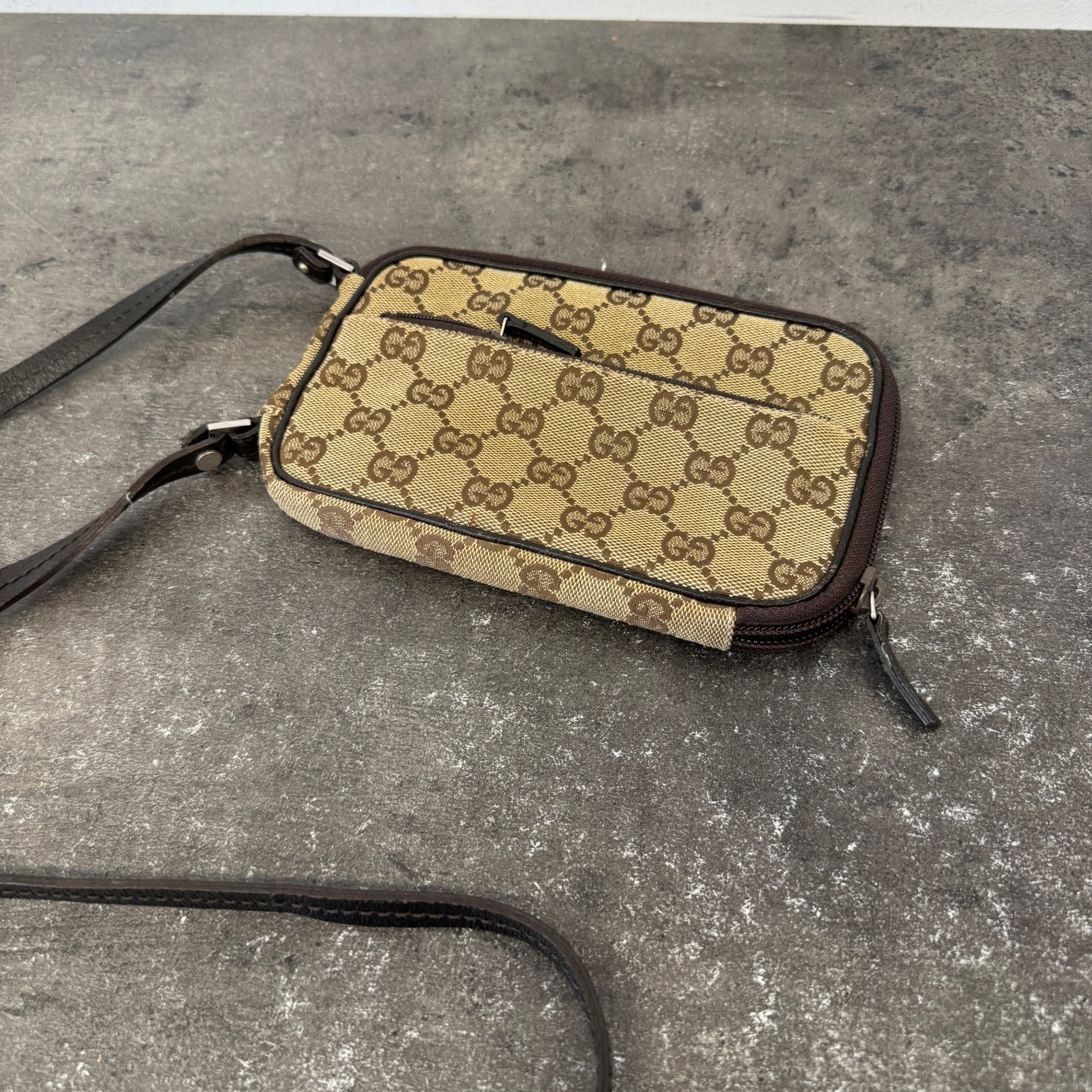 Gg Supreme Messenger Bag Beige