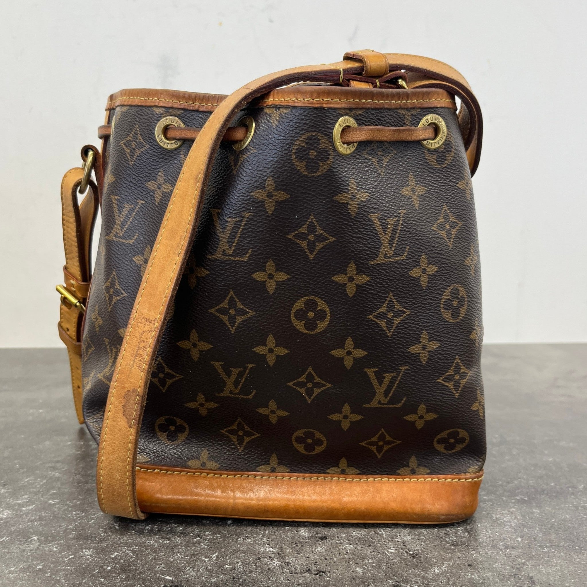 Women's Noé Bb Bucket Bag Brown