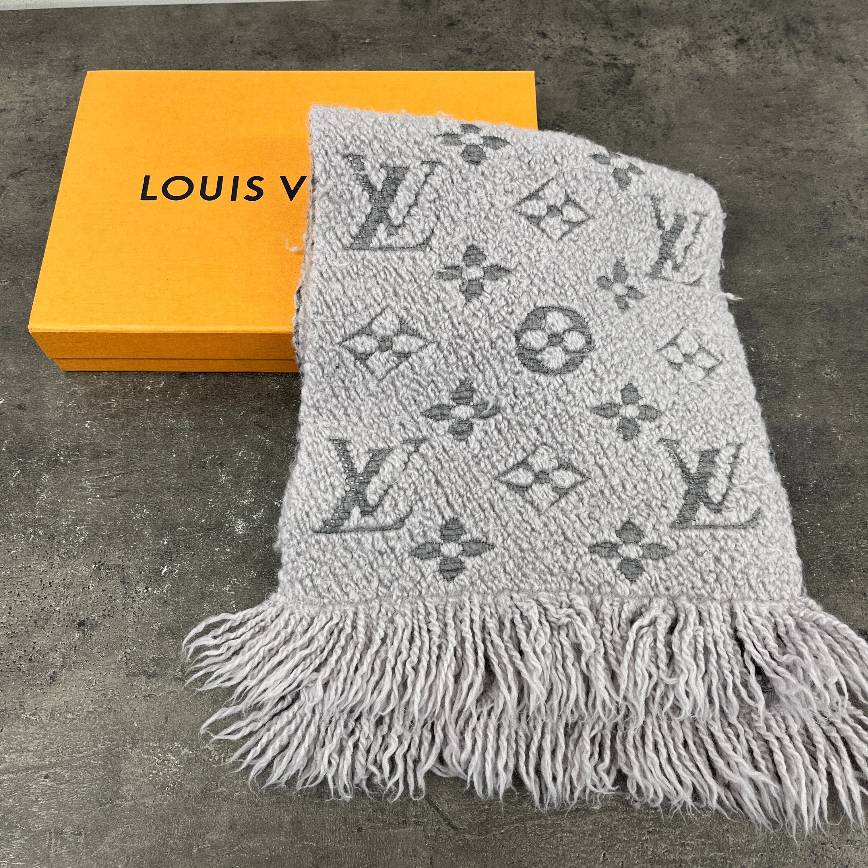 Women's Logomania Scarf Grey