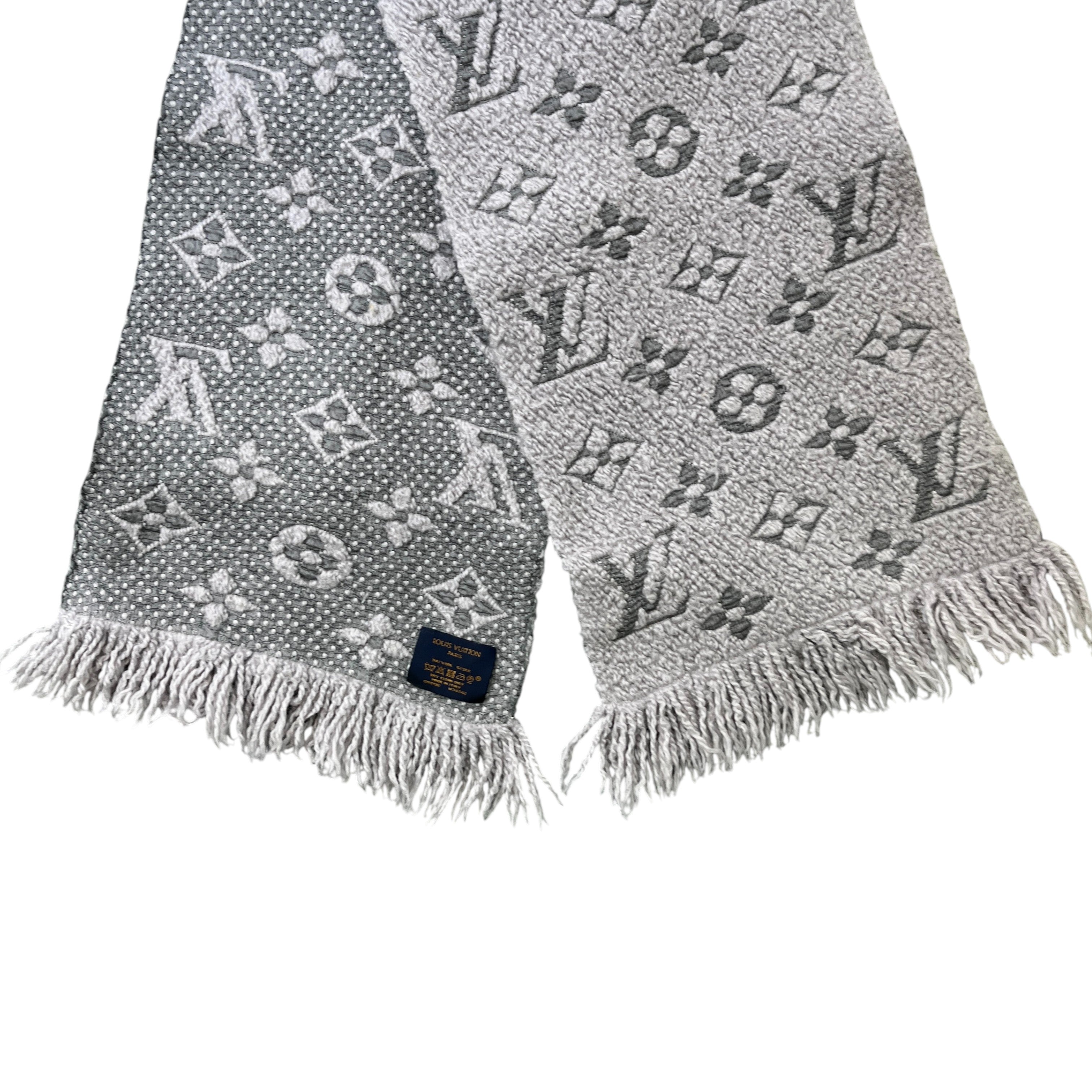 Women's Logomania Scarf Grey