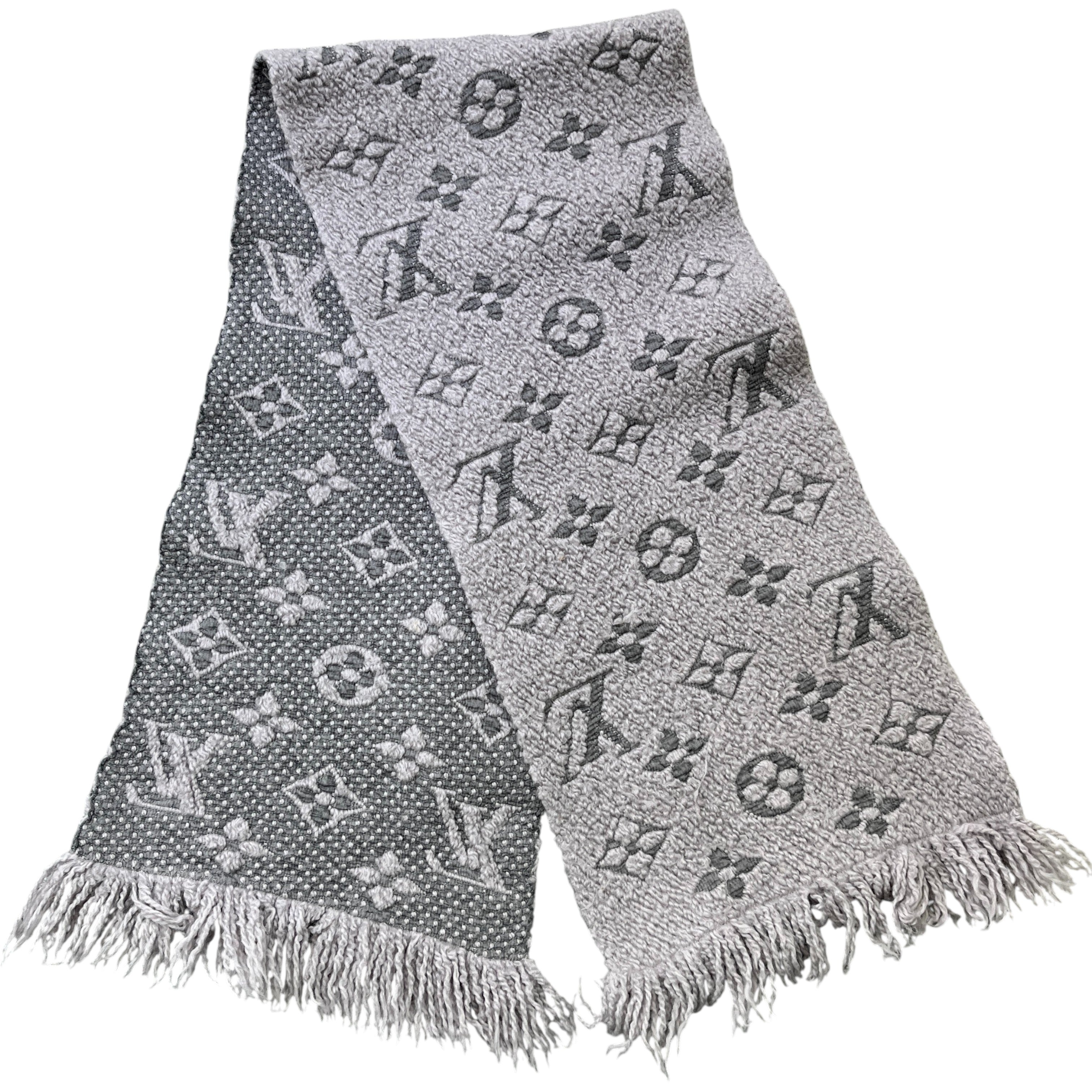 Women's Logomania Scarf Grey