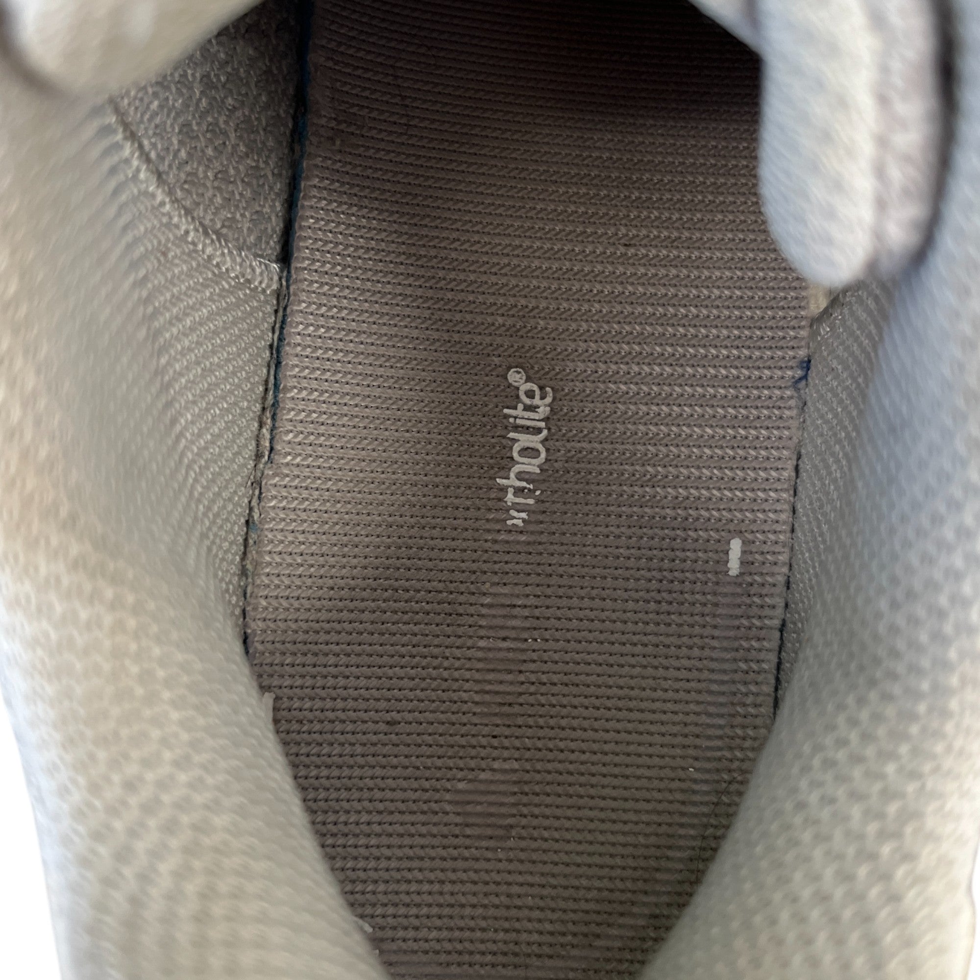 Women's Boost 700 Low Trainers Grey Size EU 35.5 / UK 2.5