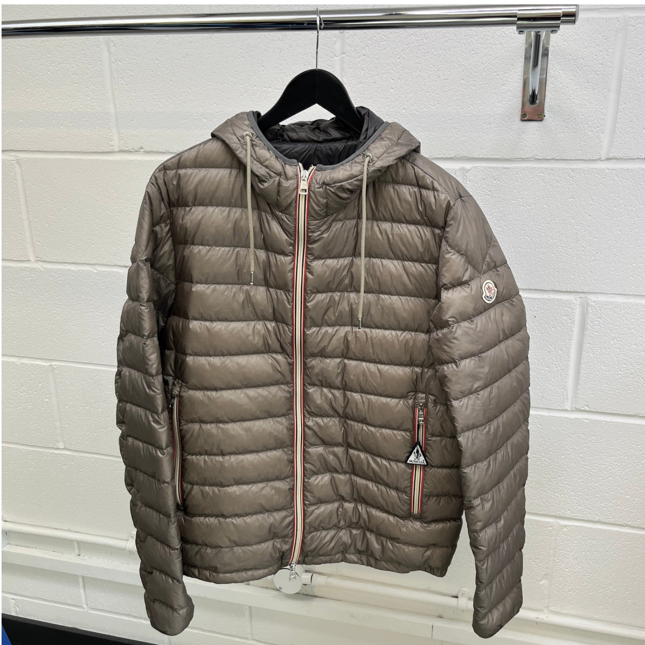 Men's Athenes Down Jacket Beige Size 5 / XXL
