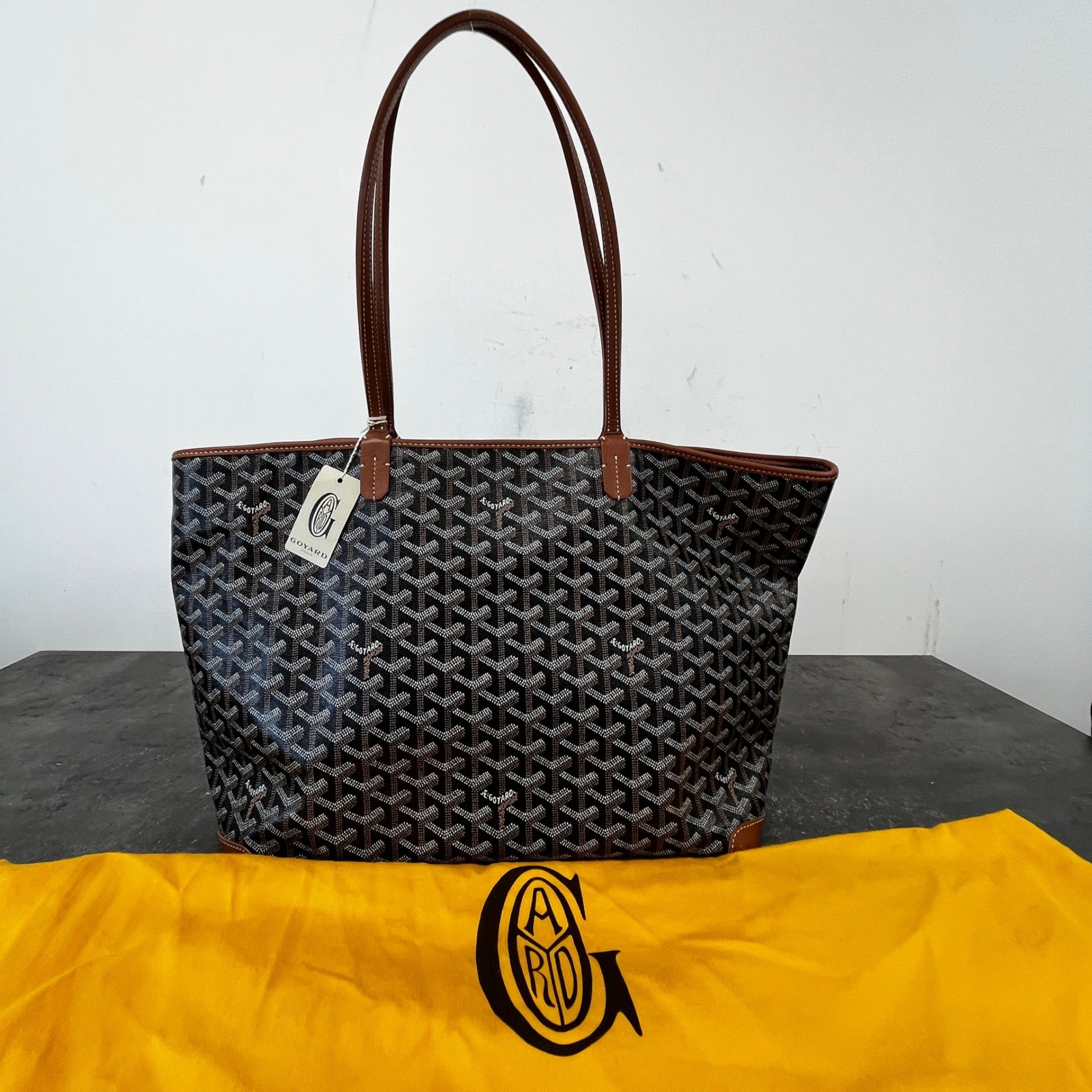 Women's Artois Mm Bag Black