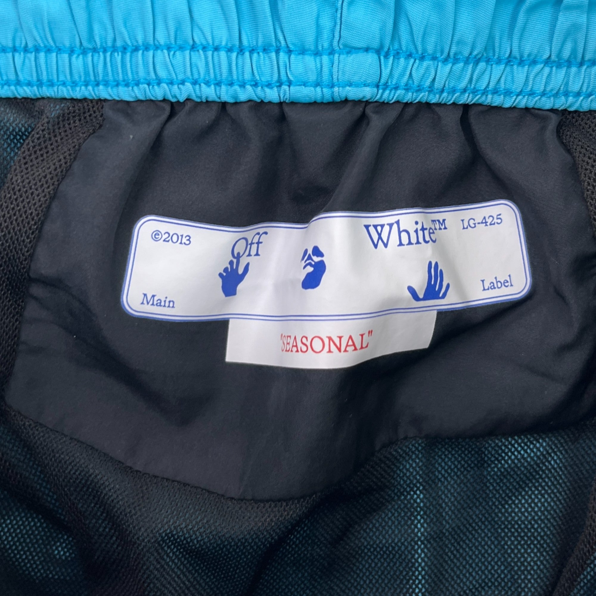 Men's Arrow Logo Swim Shorts Blue Size XXS