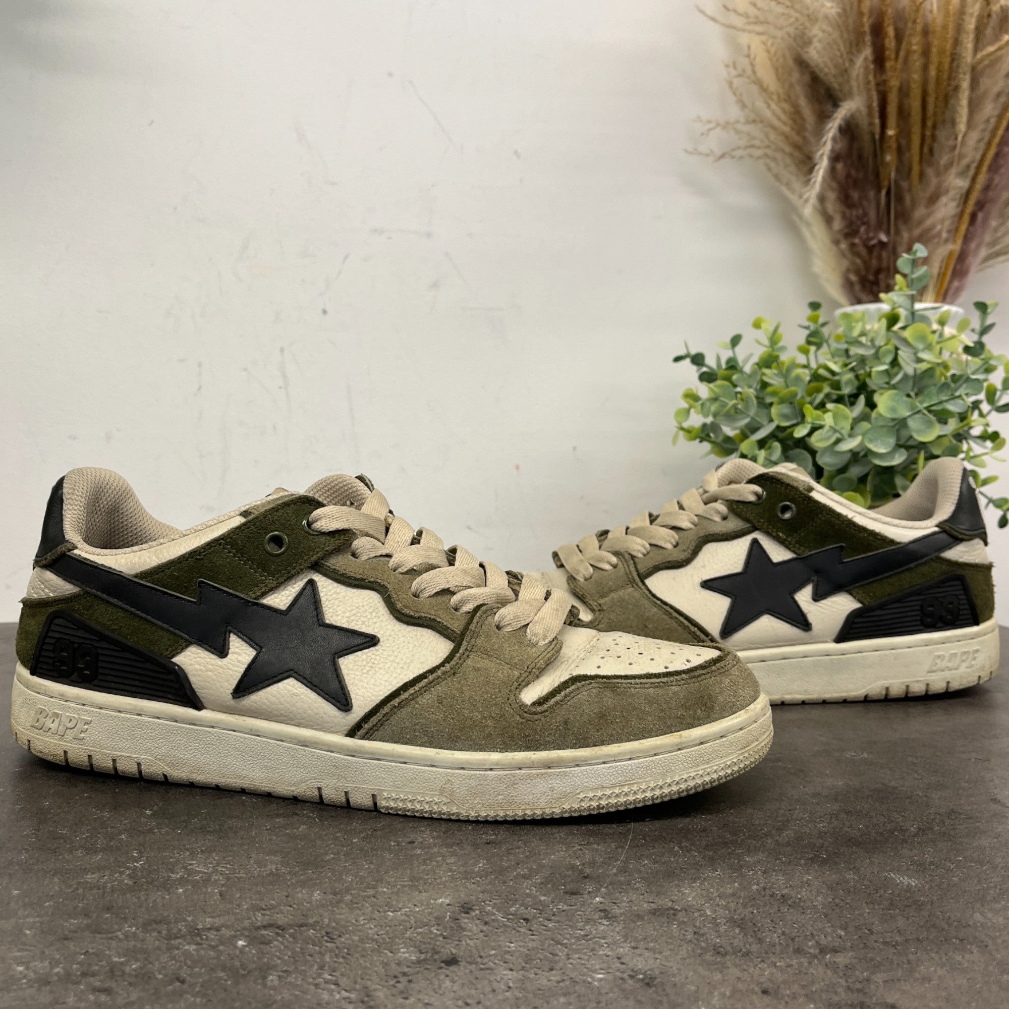 Men's Sk8 Low Trainers Khaki Size EU 42 / UK 8