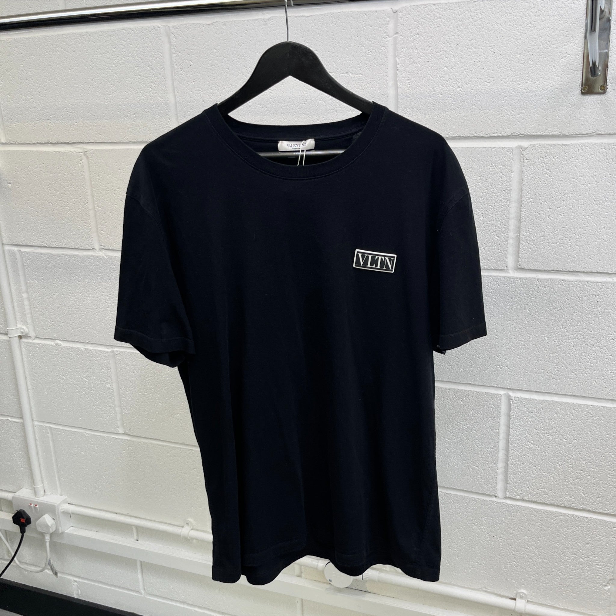 Men's Vltn Tag Logo T-Shirt Black Size XL