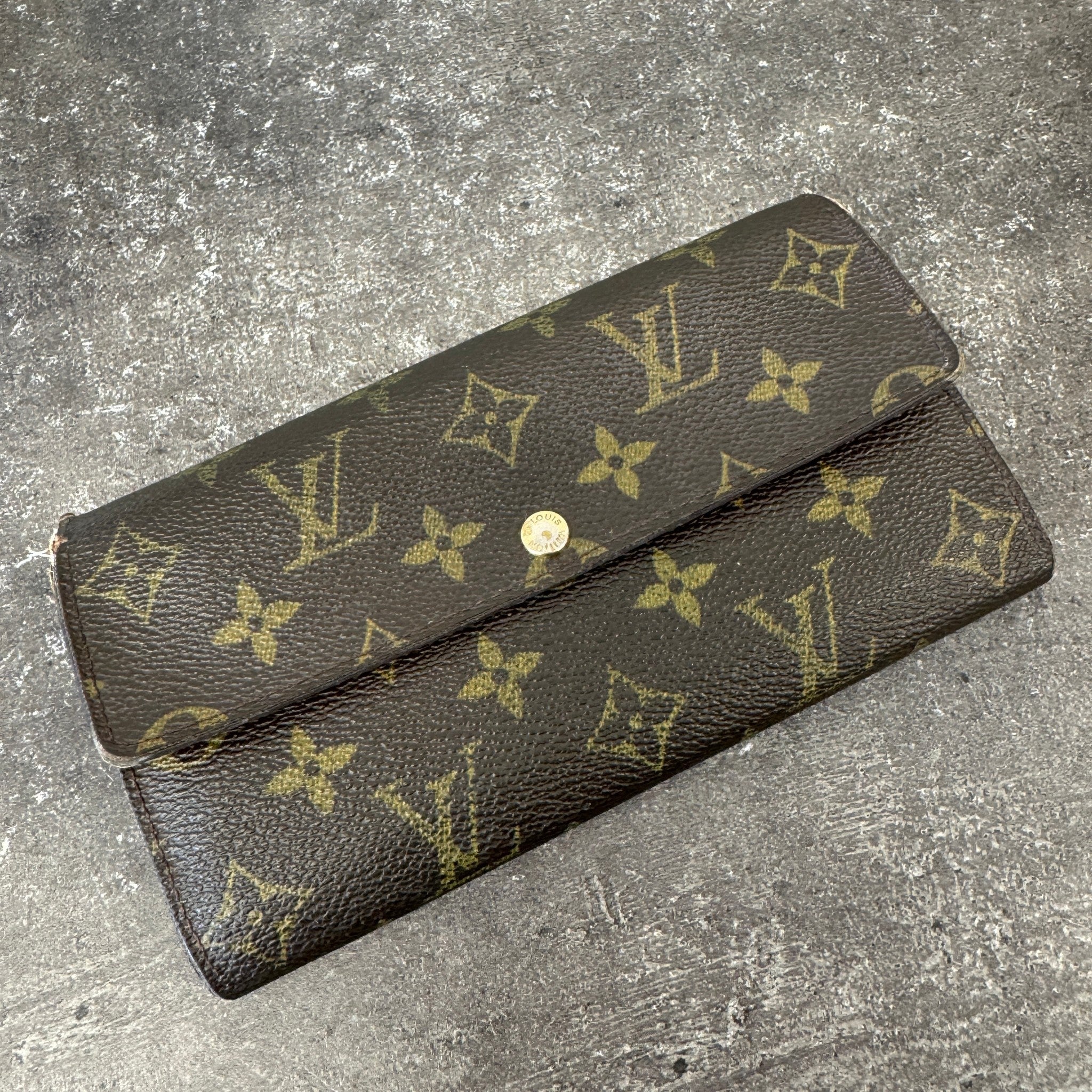 Women's Monogram Sarah Wallet Brown