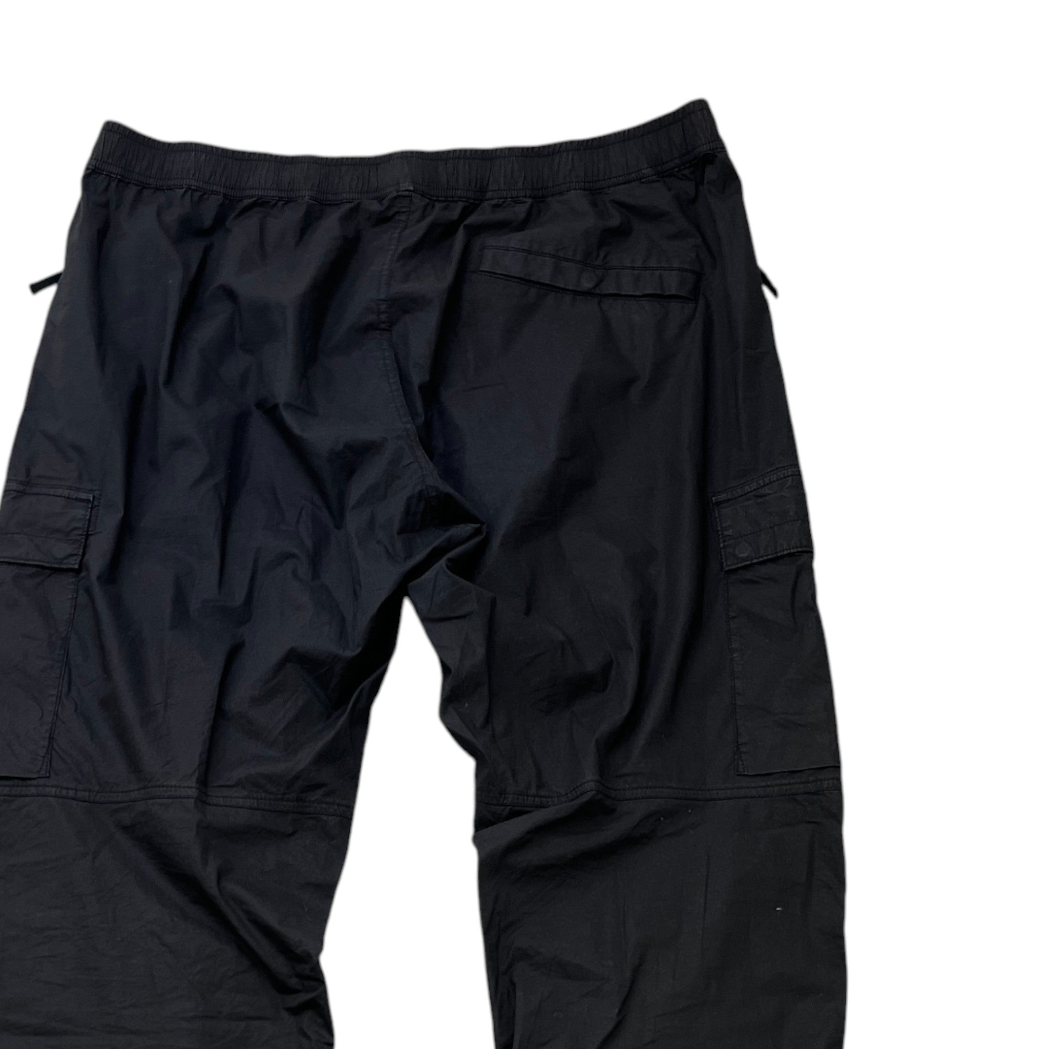 Men's Applique Logo Cargos Black Size Waist 38"