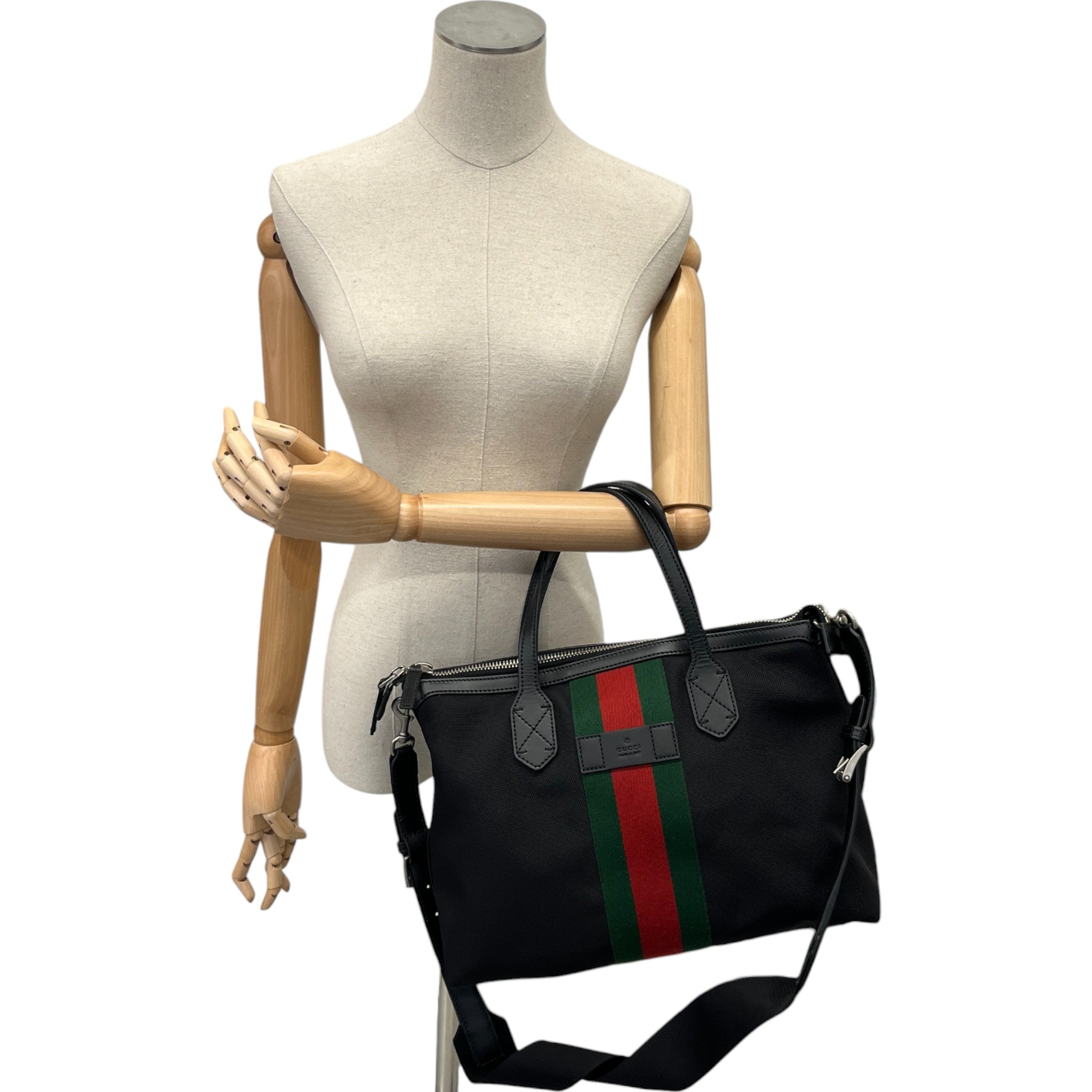 Women's Gg Canvas Abbey Pocket Handbag Black