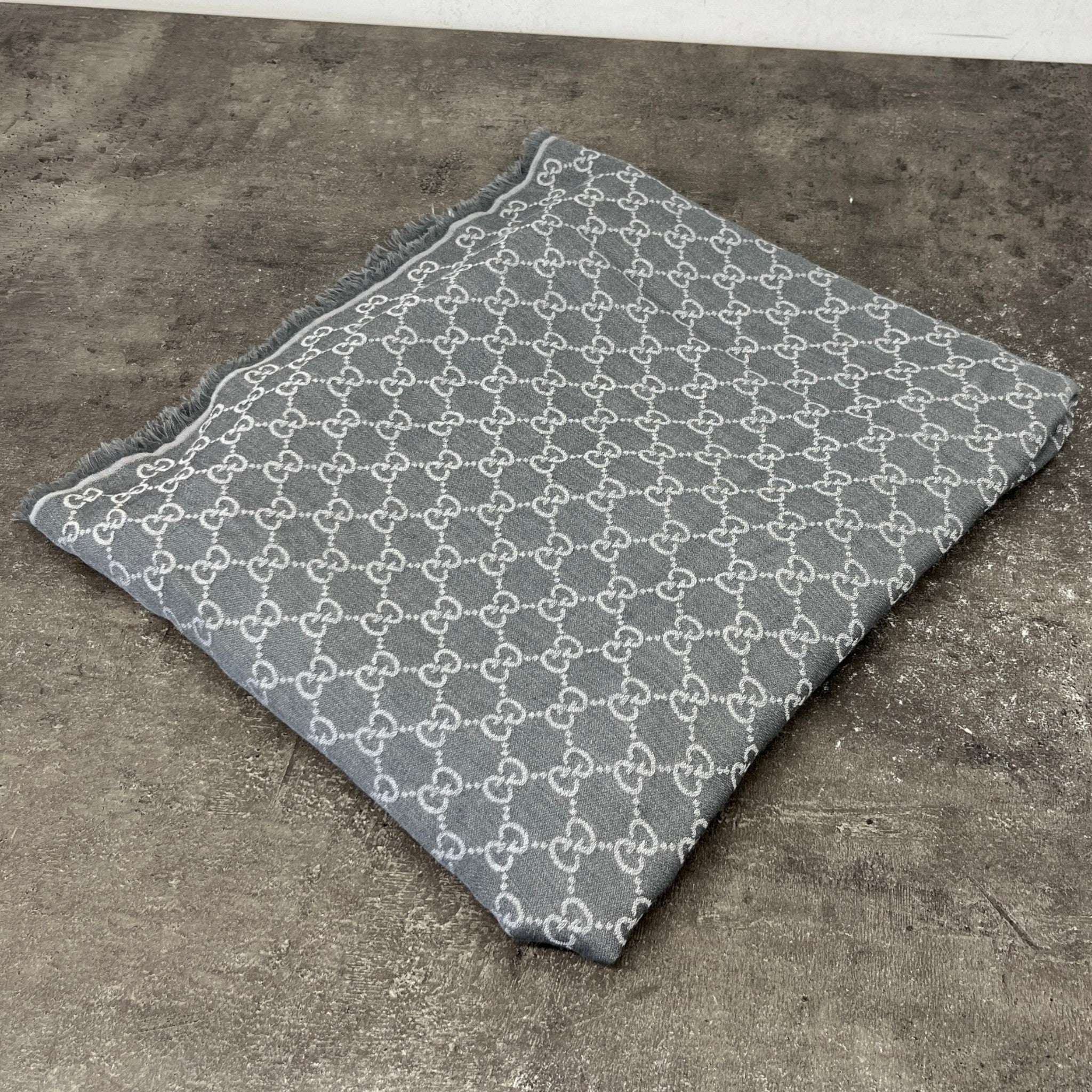 Women's Gg Supreme Scarf Grey