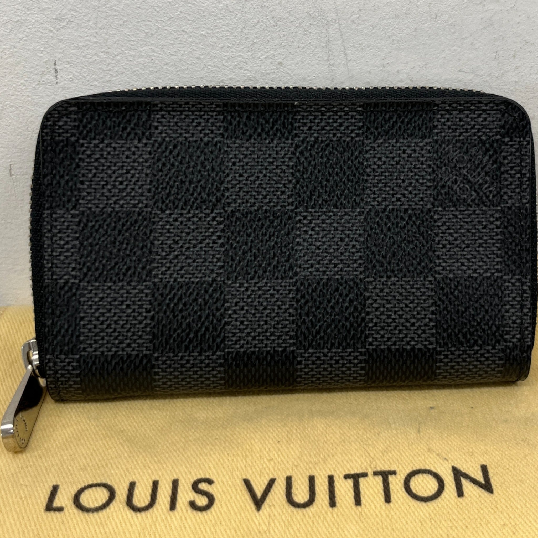 Men's Damier Graphite Zippy Coin Purse Black