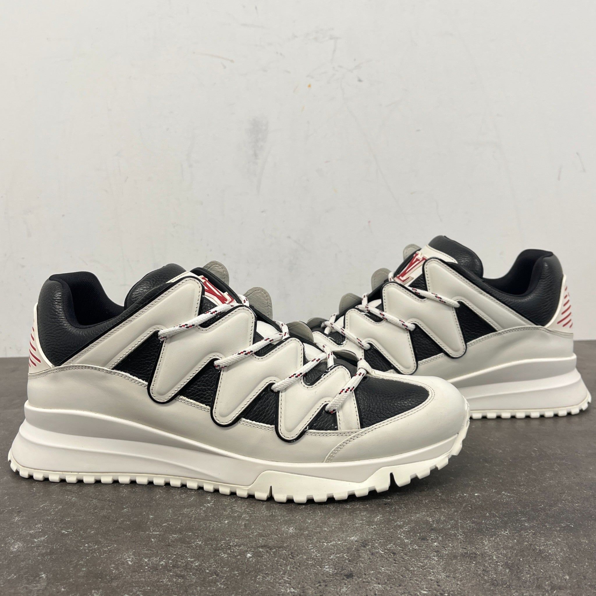 Men's Zig Zag Low Trainers White Size EU 44 / UK 10