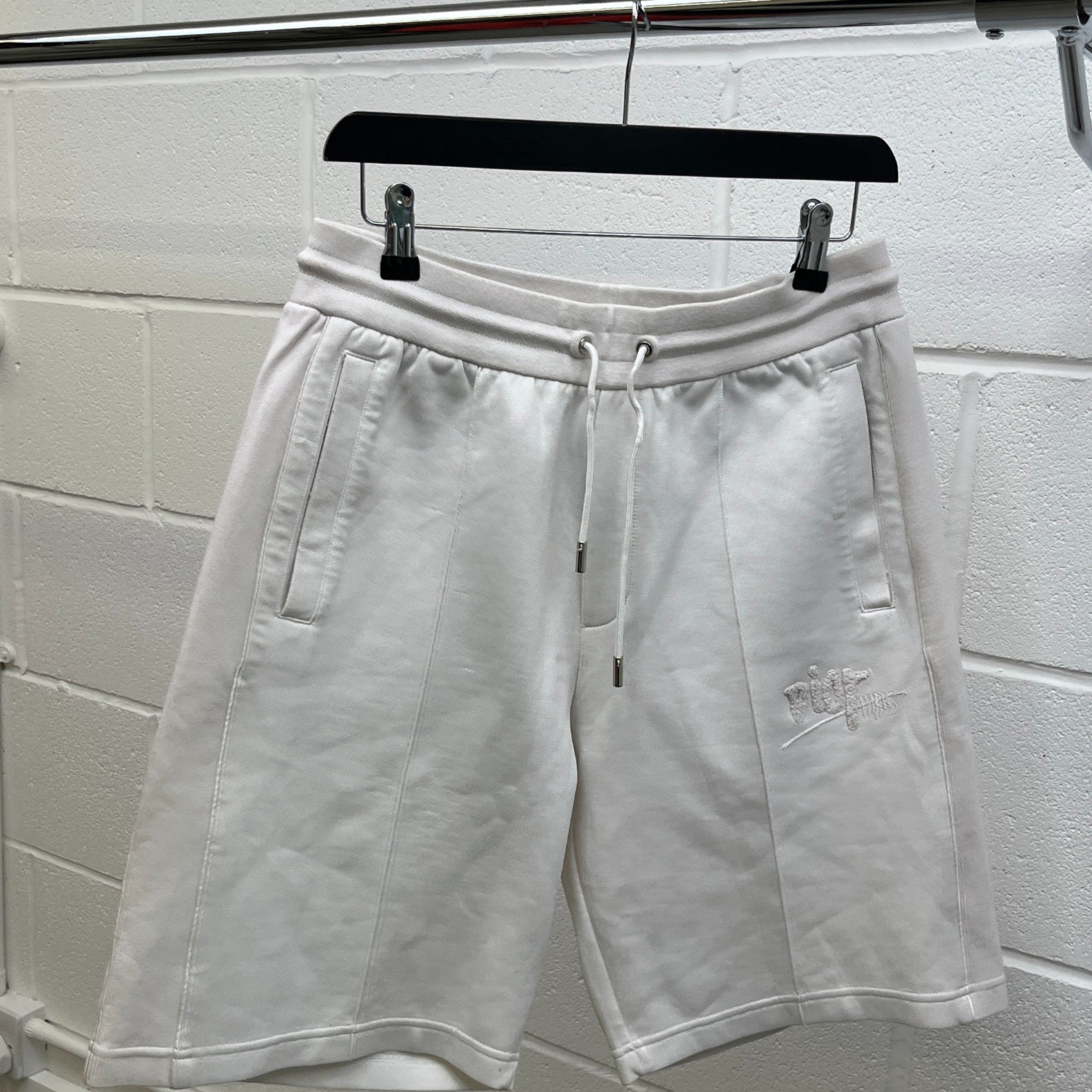 Men's Embroidered Logo Shorts White Size M