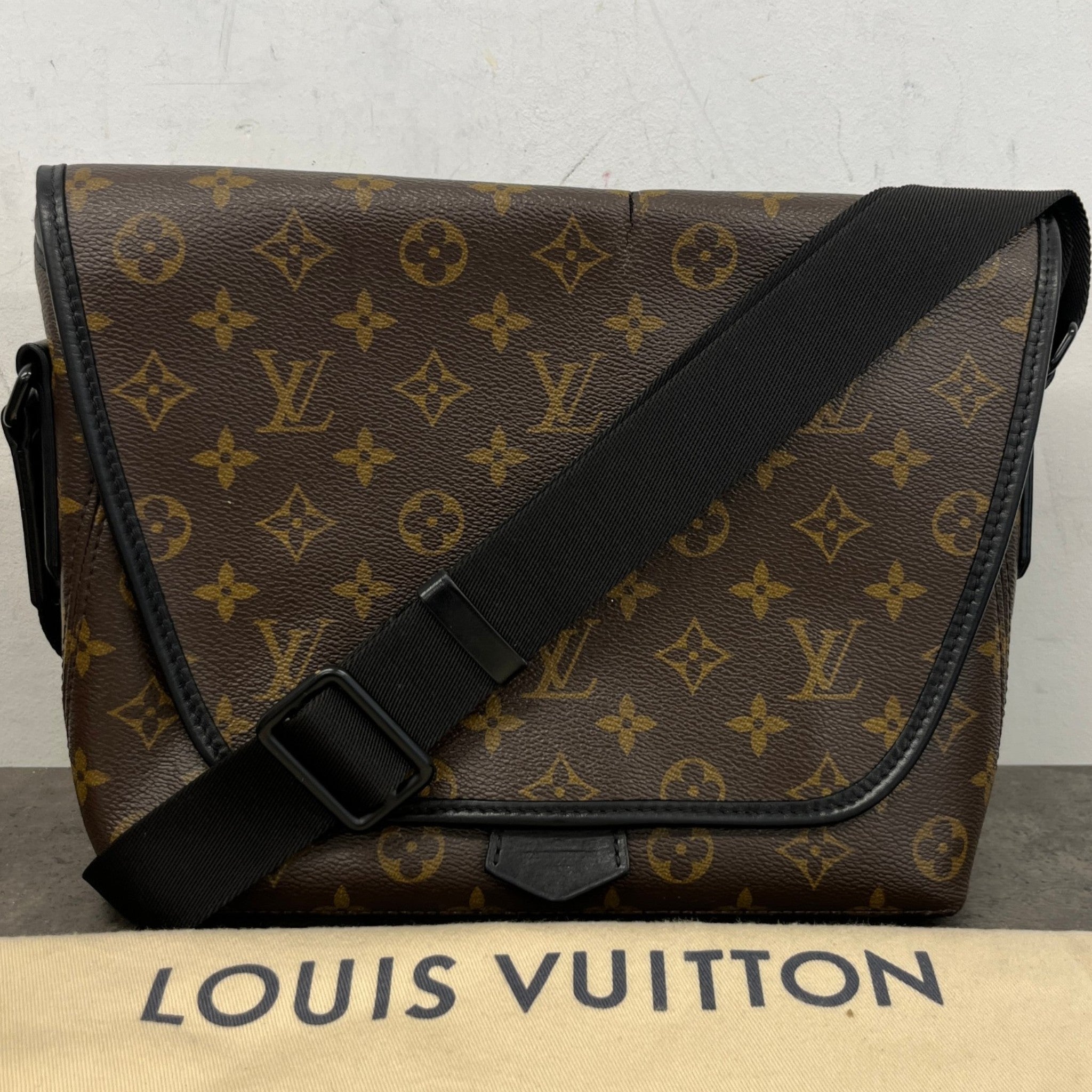 Men's Monogram Magnetic Messenger Bag Brown