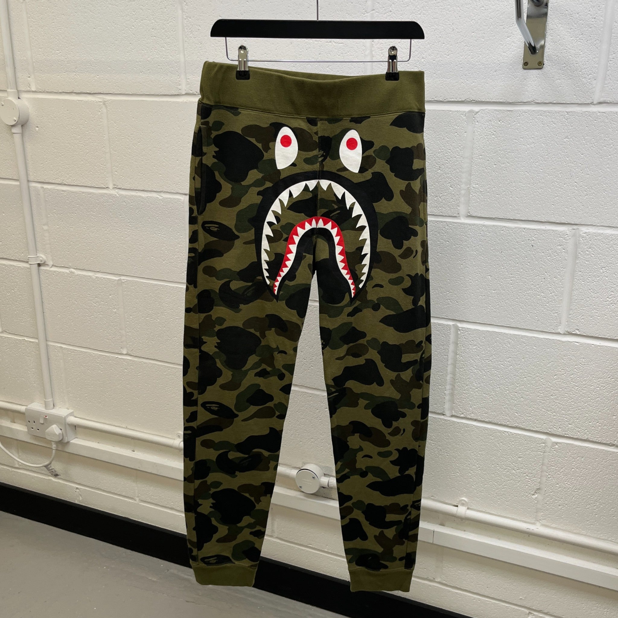 Men's Shark Joggers Khaki Size M