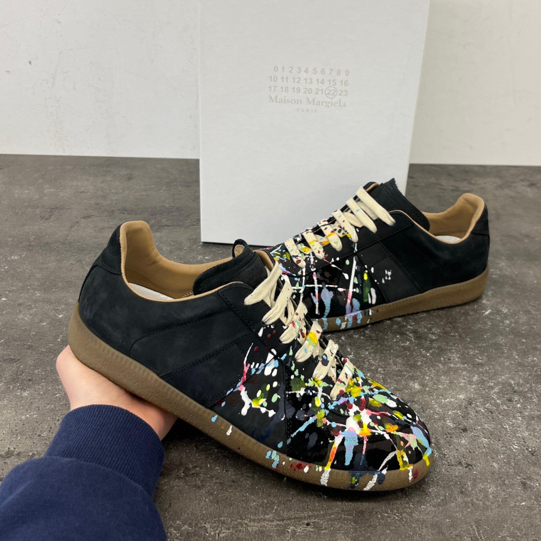 Men's Paint Splatter Low Trainers Black Size EU 39 / UK 5