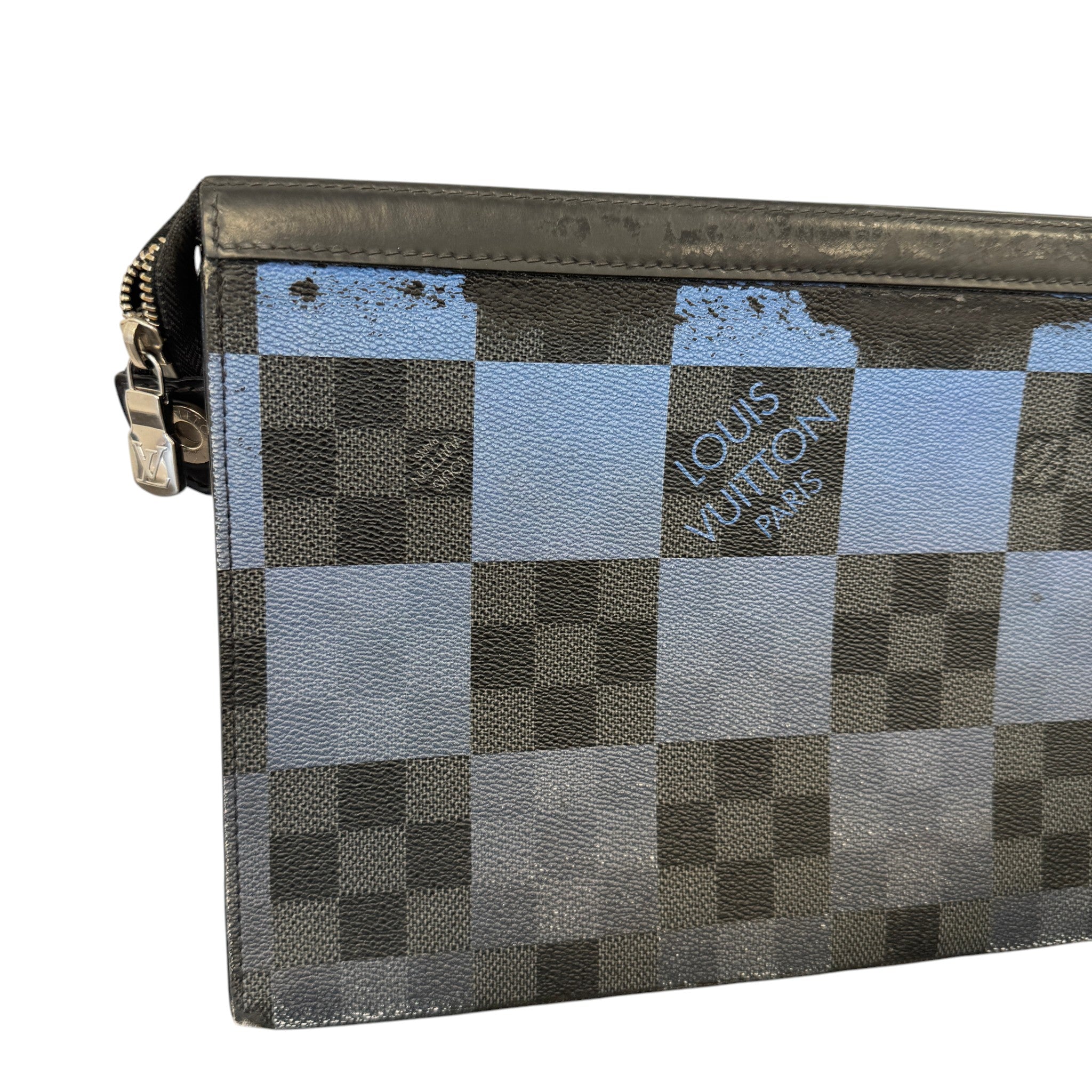 Men's Damier Graphite Giant Pochette Voyage Mm Pouch Black