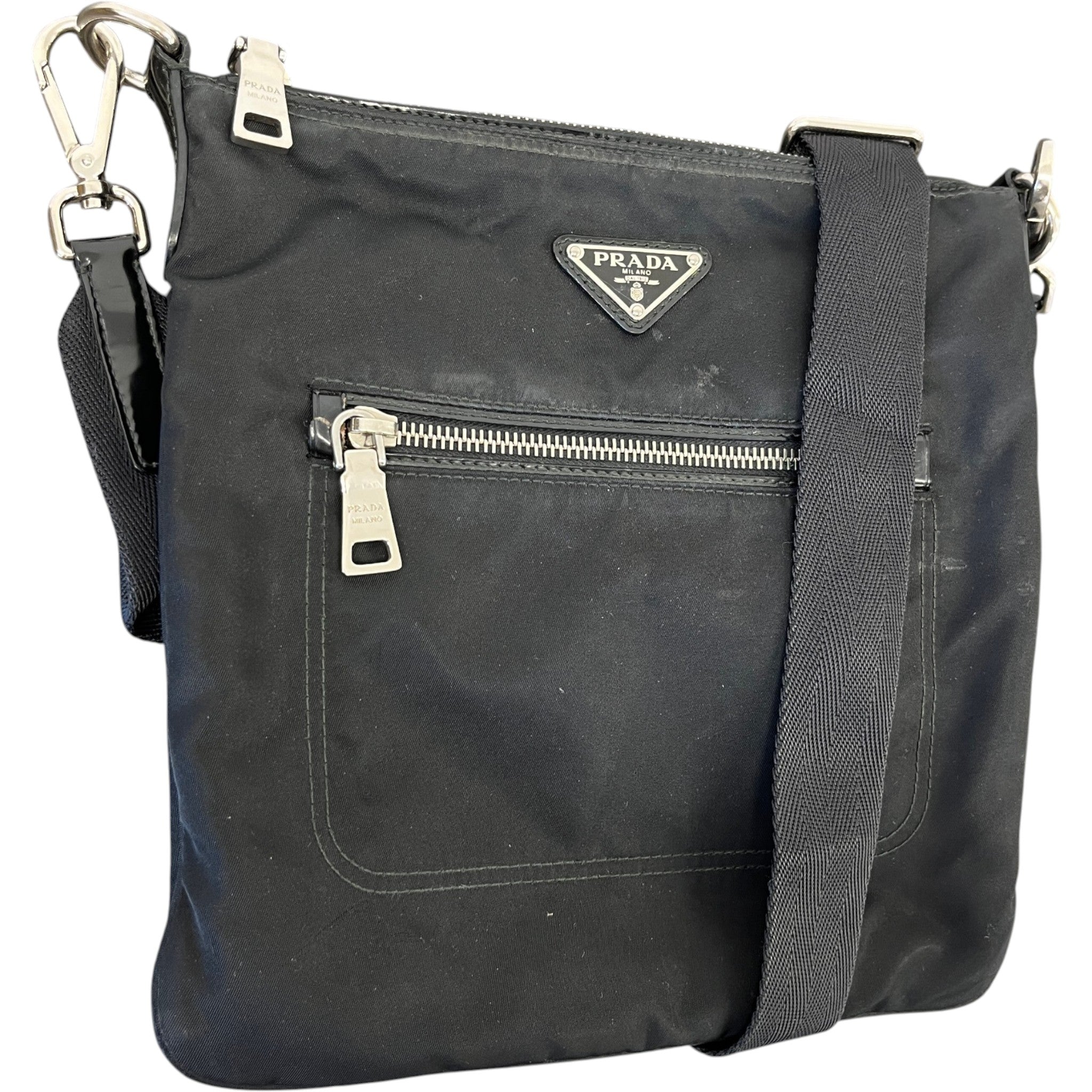 Men's Plaque Logo Re-Nylon Messenger Bag Black