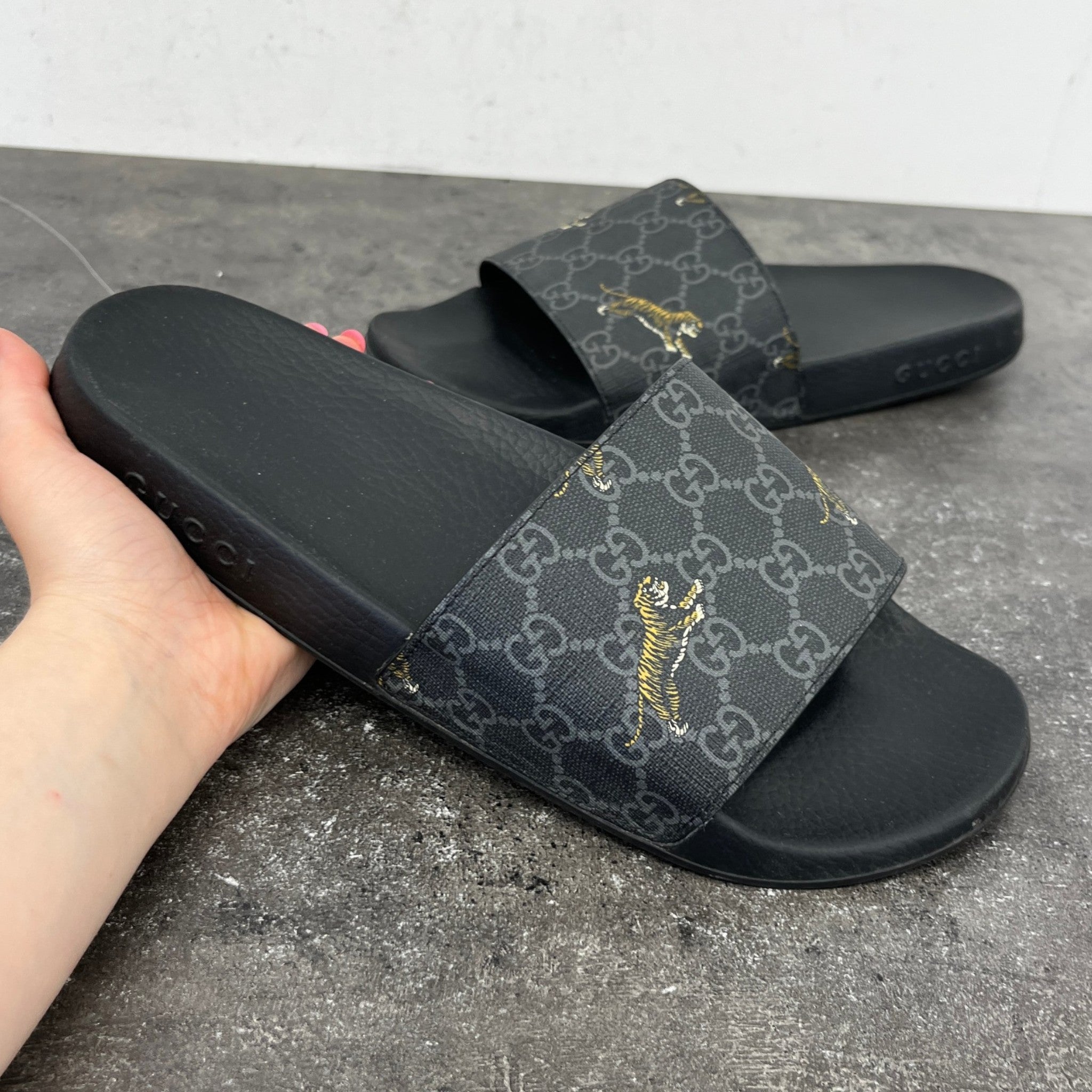 Men's Gg Supreme Tigers Slides Black Size EU 44 / UK 10