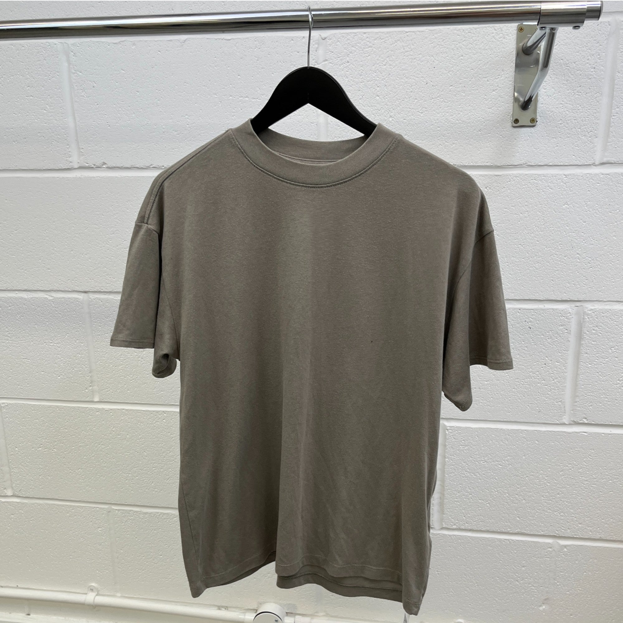 Men's Fear Of God T-Shirt Khaki Size XS