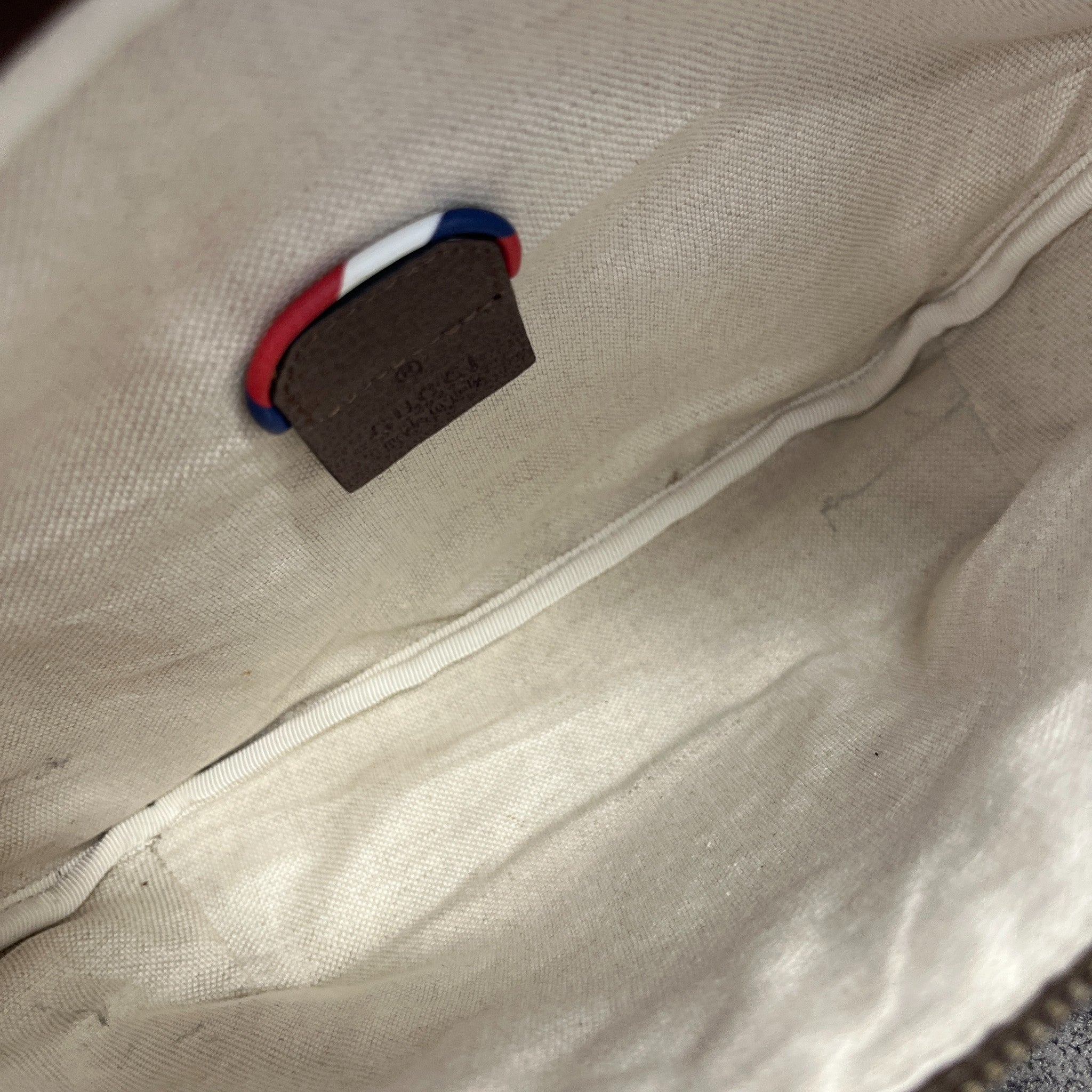 Gg Supreme Courrier Belt Bag Beige