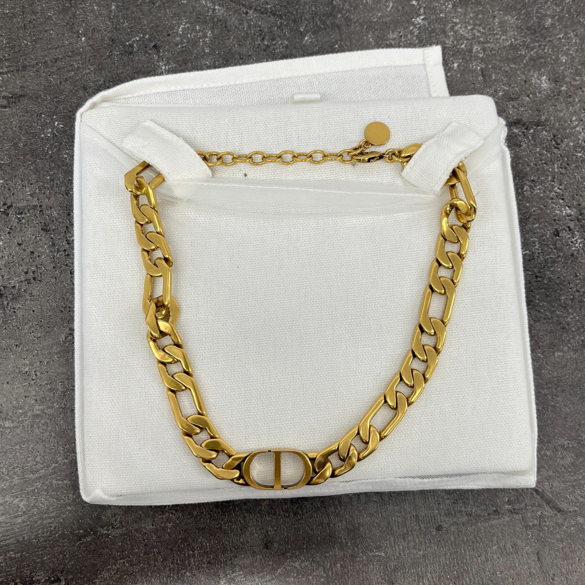 Women's 30 Montaigne Necklace Gold