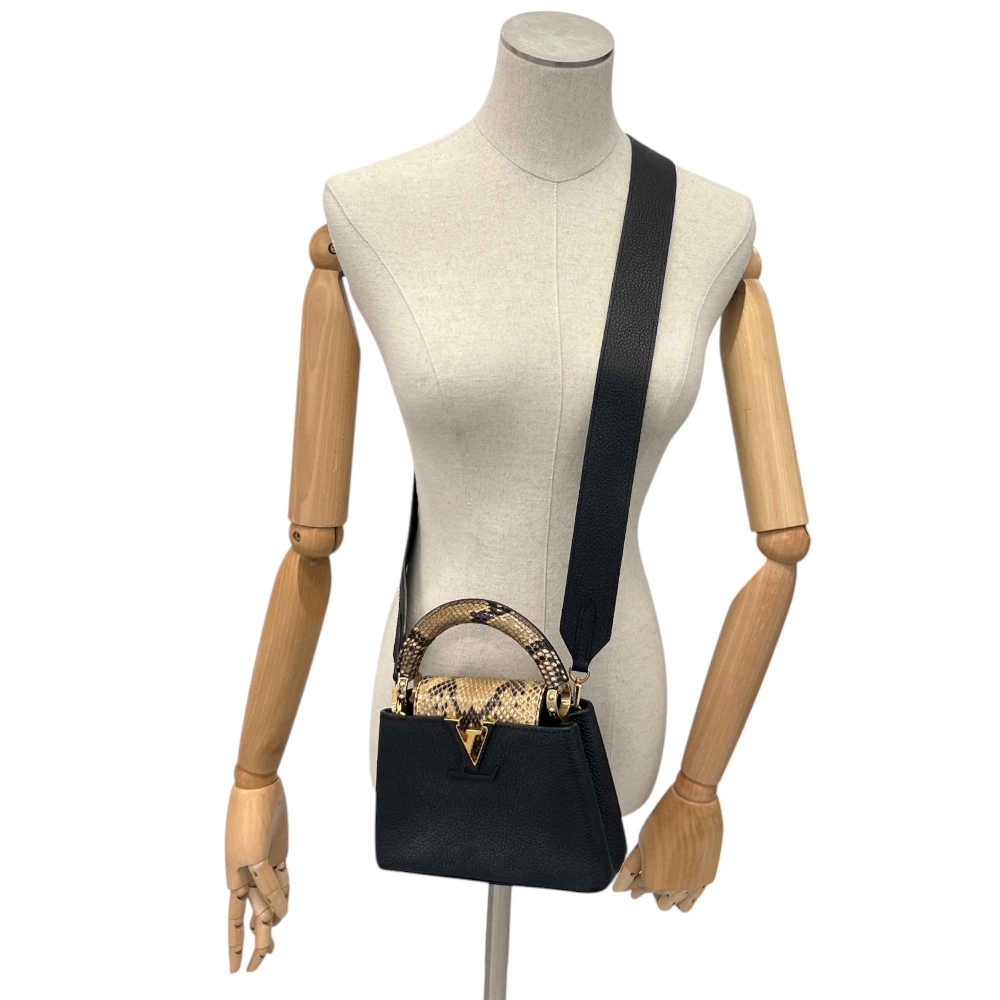 Women's Capucines Mini Python Handbag Black