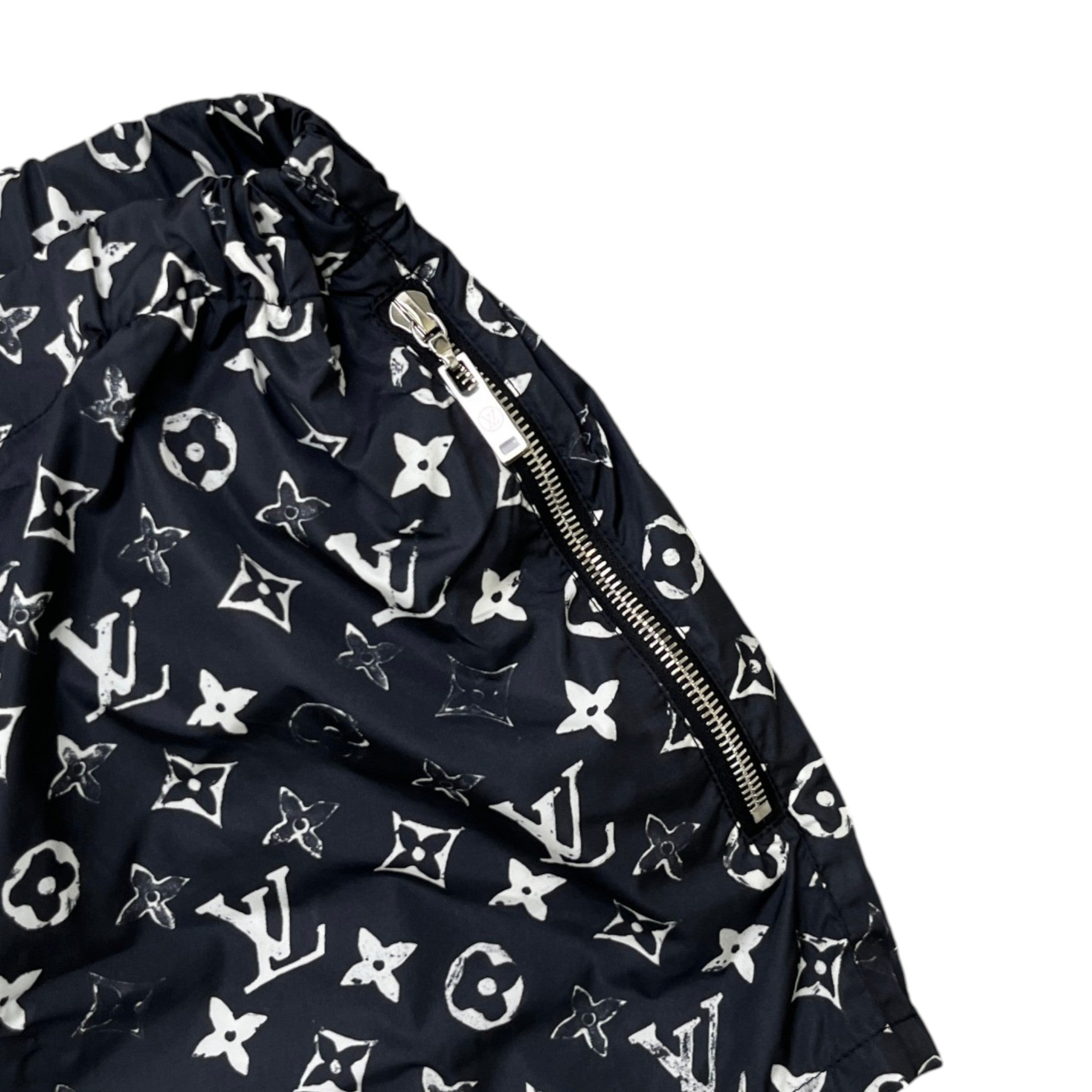 Women's Stencil Effect Monogram Shorts Black Size FR 40 / UK 12